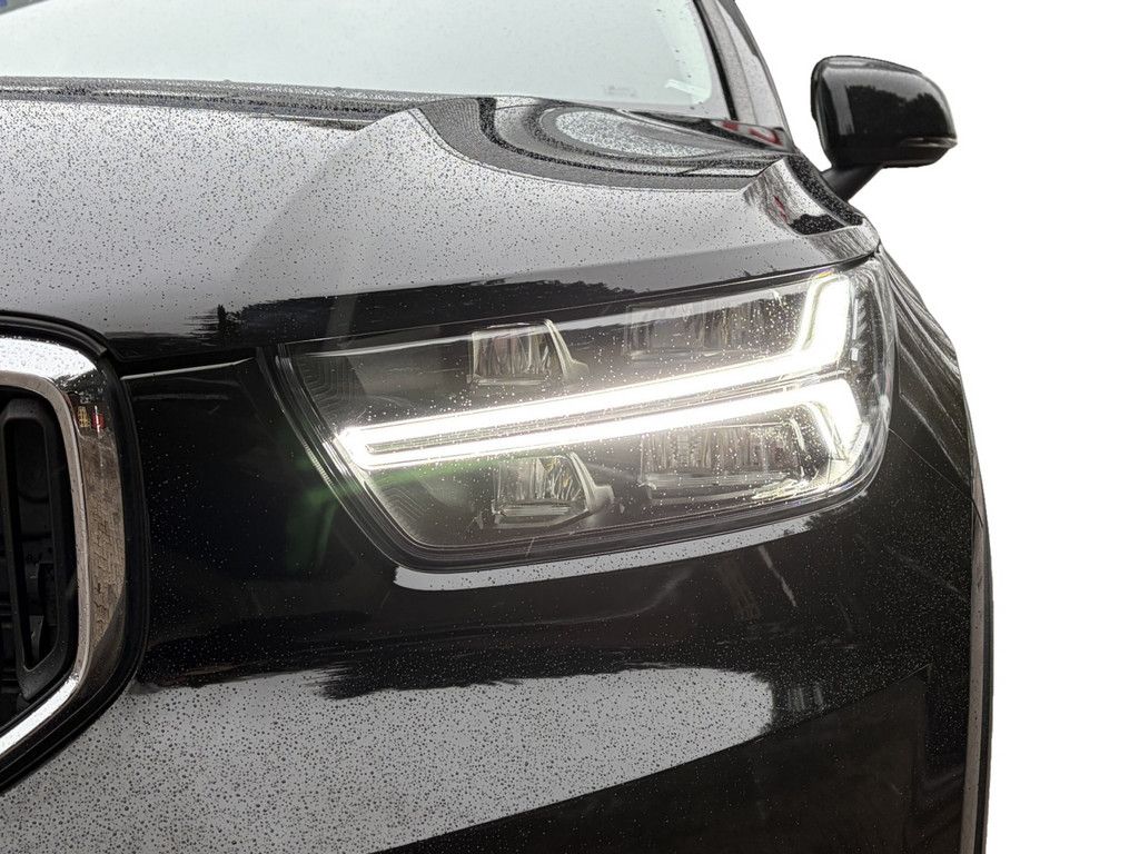 Volvo XC40 T4 Momentum Pro HARMAN/KARDON | KAMERA | NA foto 3