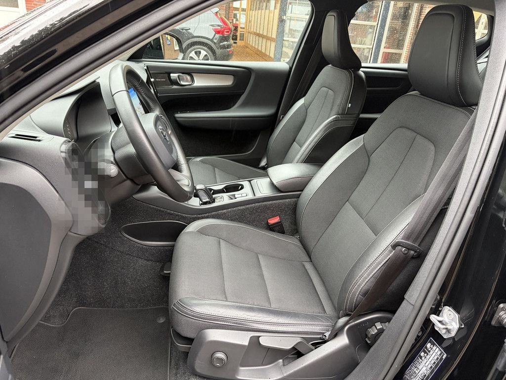 Volvo XC40 T4 Momentum Pro HARMAN/KARDON | KAMERA | NA foto 22