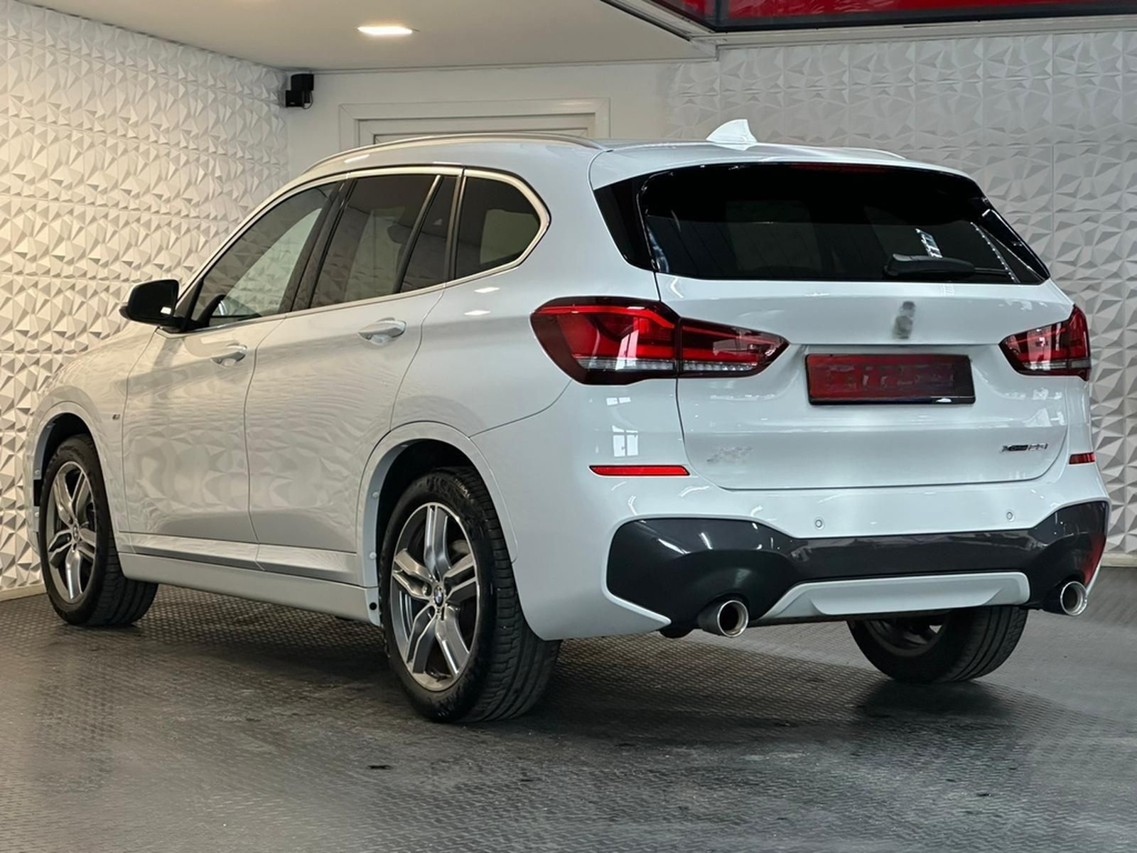 BMW X1 xDrive25i M SPORT* LED#SHZ#TEMP#NAV#PDC#KLIMA foto 5