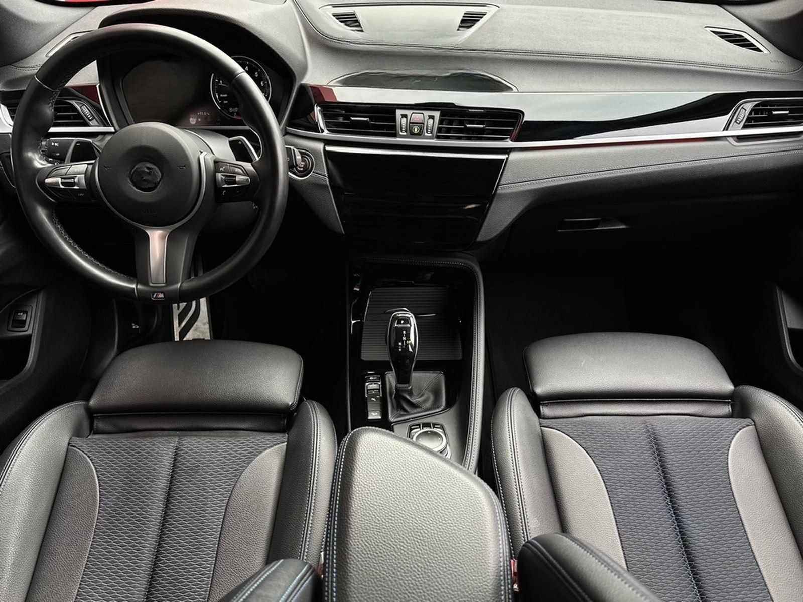 BMW X1 xDrive25i M SPORT* LED#SHZ#TEMP#NAV#PDC#KLIMA foto 10