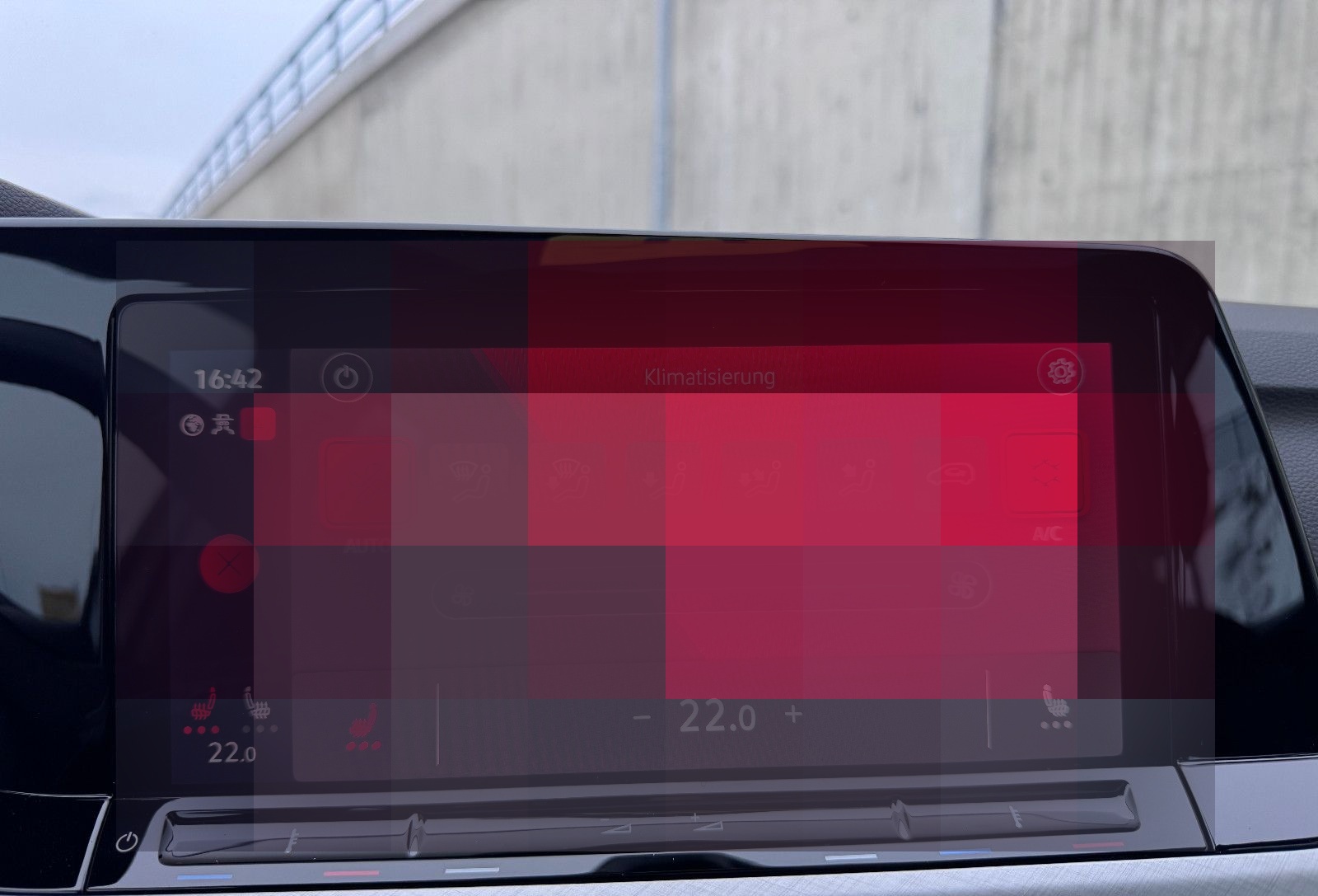 Volkswagen Golf VIII Lim. 2.0 TDI LED Cam ACC Pano SHZ DAB+ foto 17