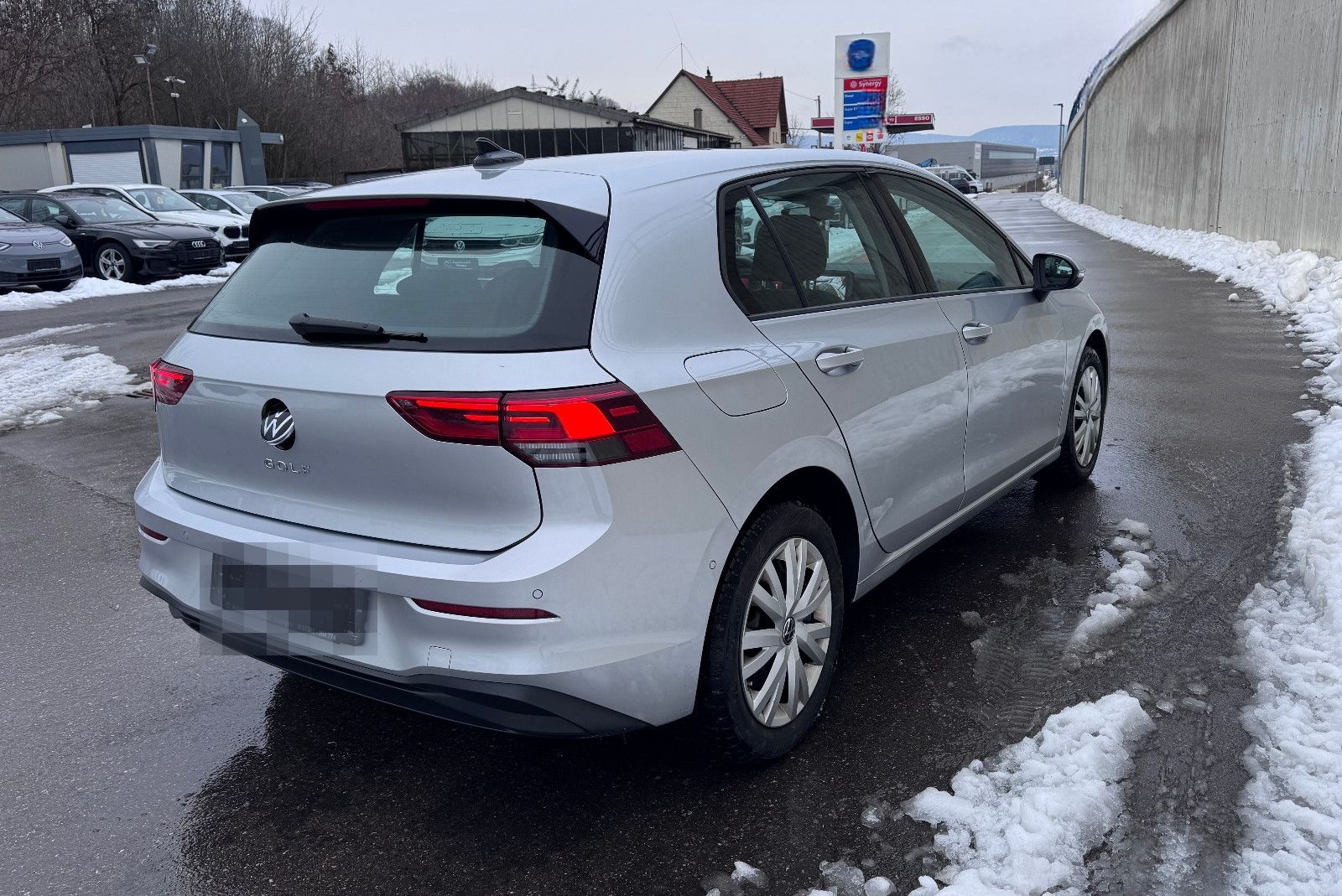 Volkswagen Golf VIII Lim. 2.0 TDI LED Cam ACC Pano SHZ DAB+ foto 5