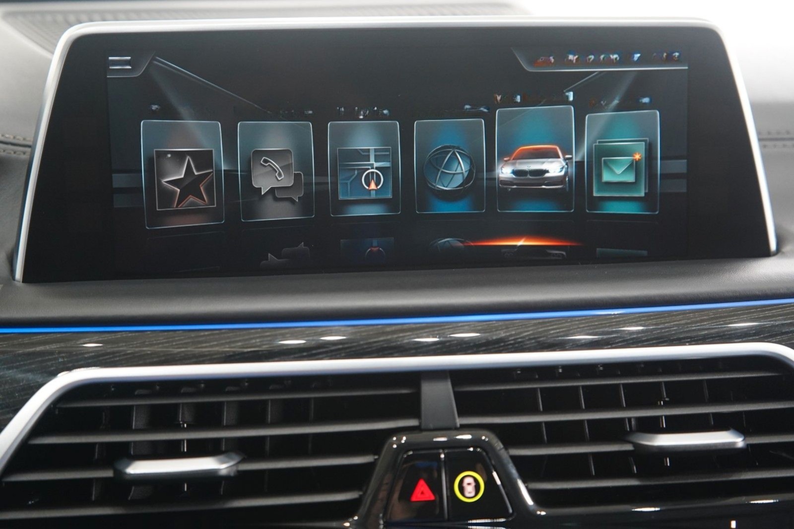 BMW 750 i *Massage*Head-Up*Deutsch. Fzg.*360°Kamera* foto 30