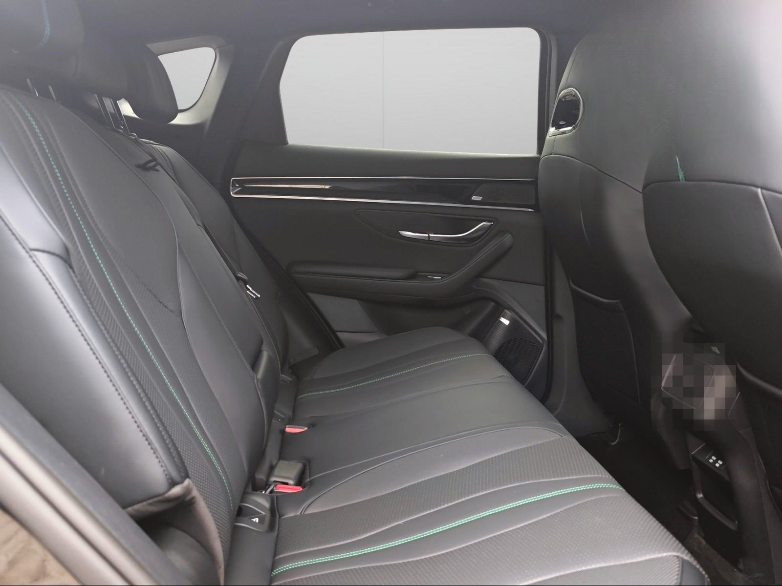 BYD SEAL U 1.5 PHEV DM-i Comfort foto 14