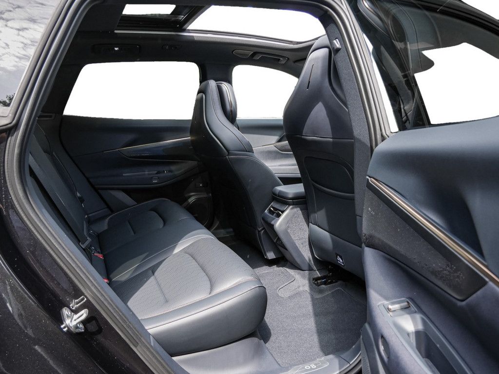 Lynk&Co 08 PHEV More *UPE am Tag der EZ: 59.995Euro foto 6