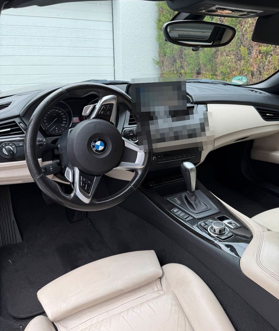 BMW Z4 E89 sDrive 23i | 6-Zylinder | Havan... foto 2