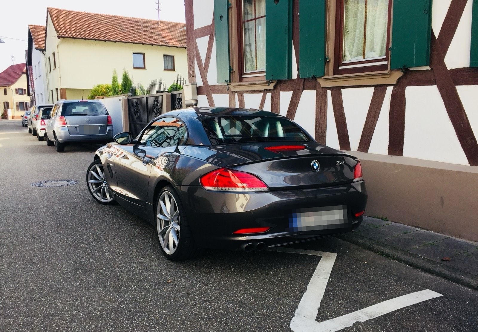 BMW Z4 E89 sDrive 23i | 6-Zylinder | Havan... foto 4