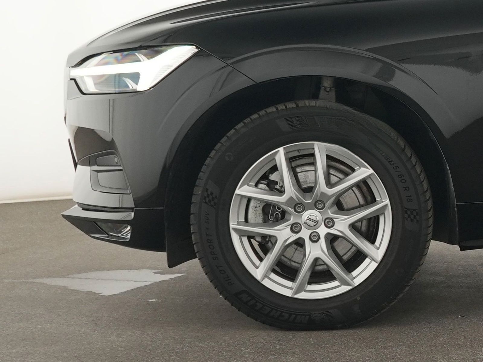 Volvo XC60 Momentum Pro AHK|Parkassist|Tempo|Navi|LED foto 14