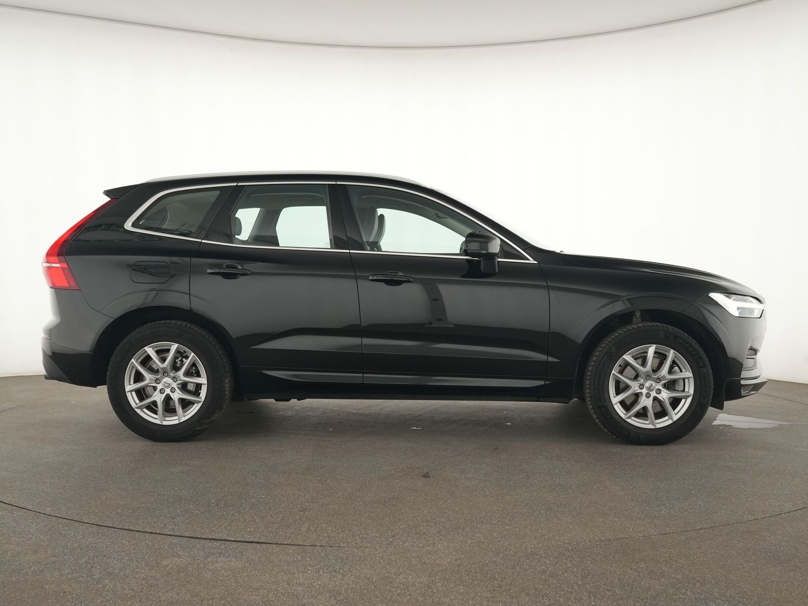 Volvo XC60 Momentum Pro AHK|Parkassist|Tempo|Navi|LED foto 6