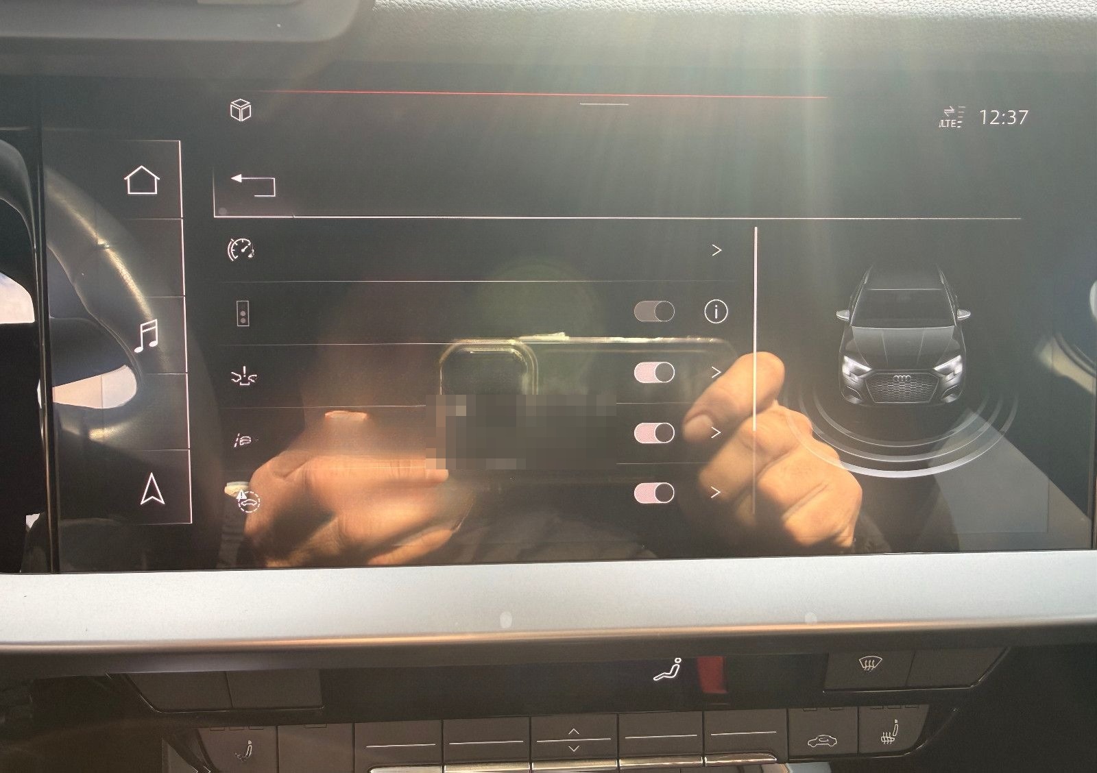 Audi A3 Sportback 40 TFSI e S-TRONIC NAVI LED 1.HAND foto 40