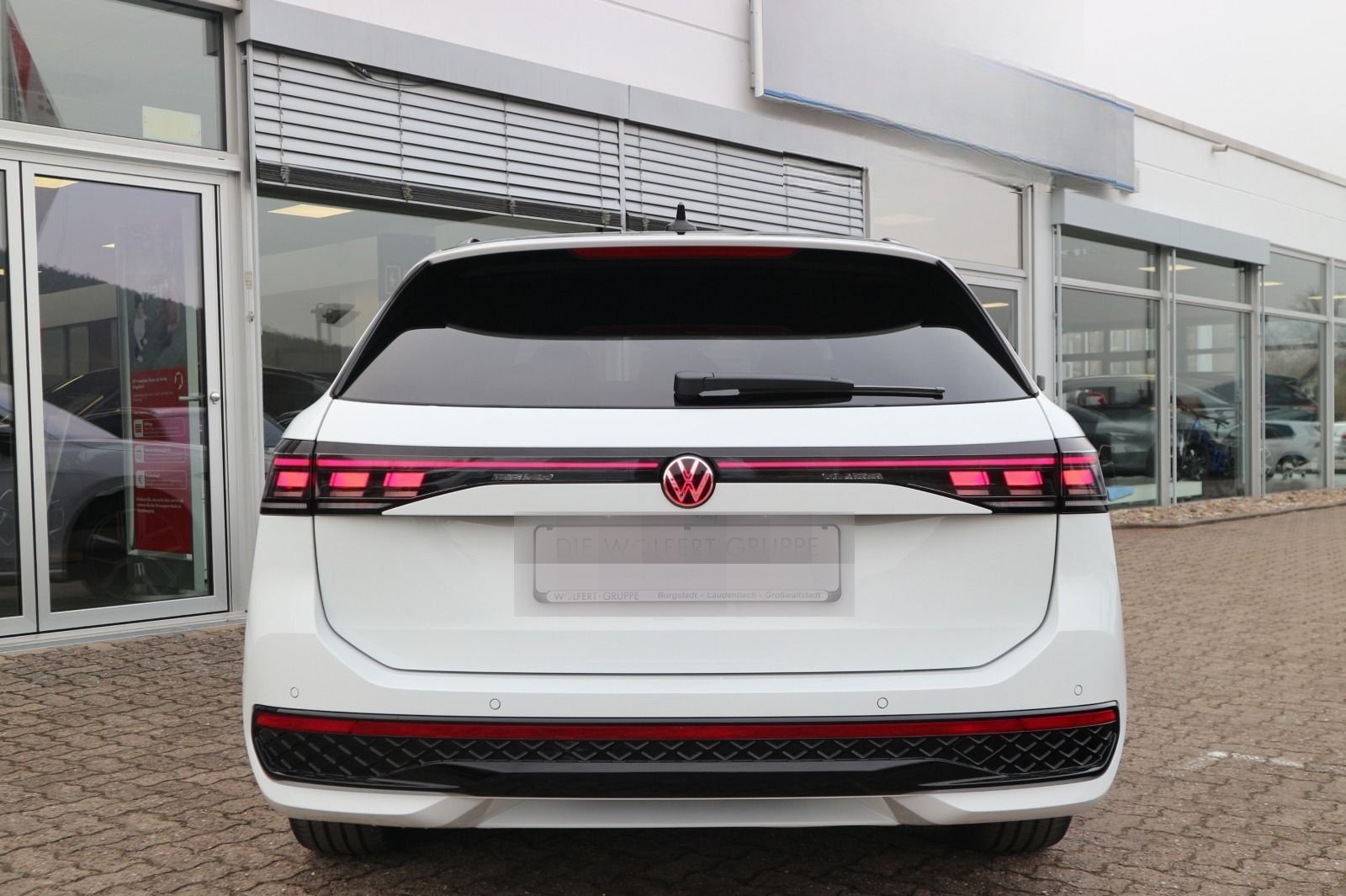 Volkswagen Passat R-Line 2,0 TDI SCR 4MOTION (193 PS) DSG * foto 11