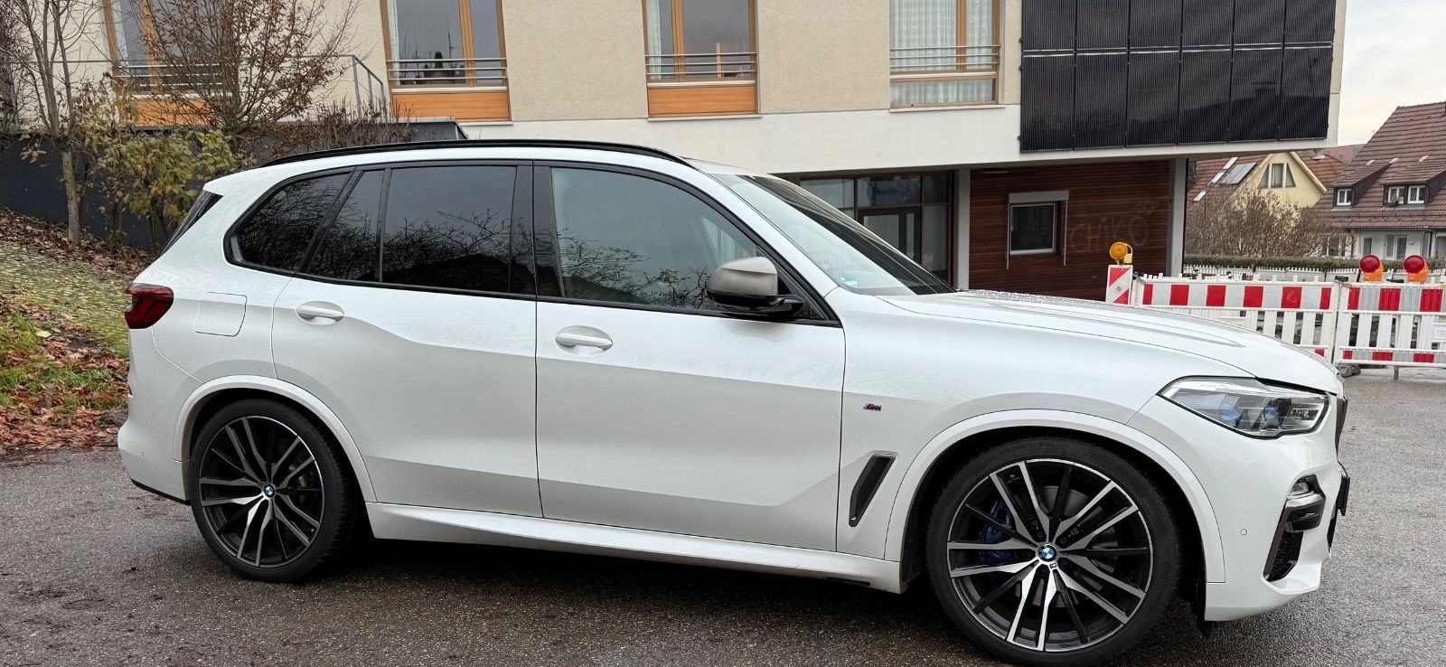 BMW X5 M50 Pano Luftfederung Laser HUD foto 11