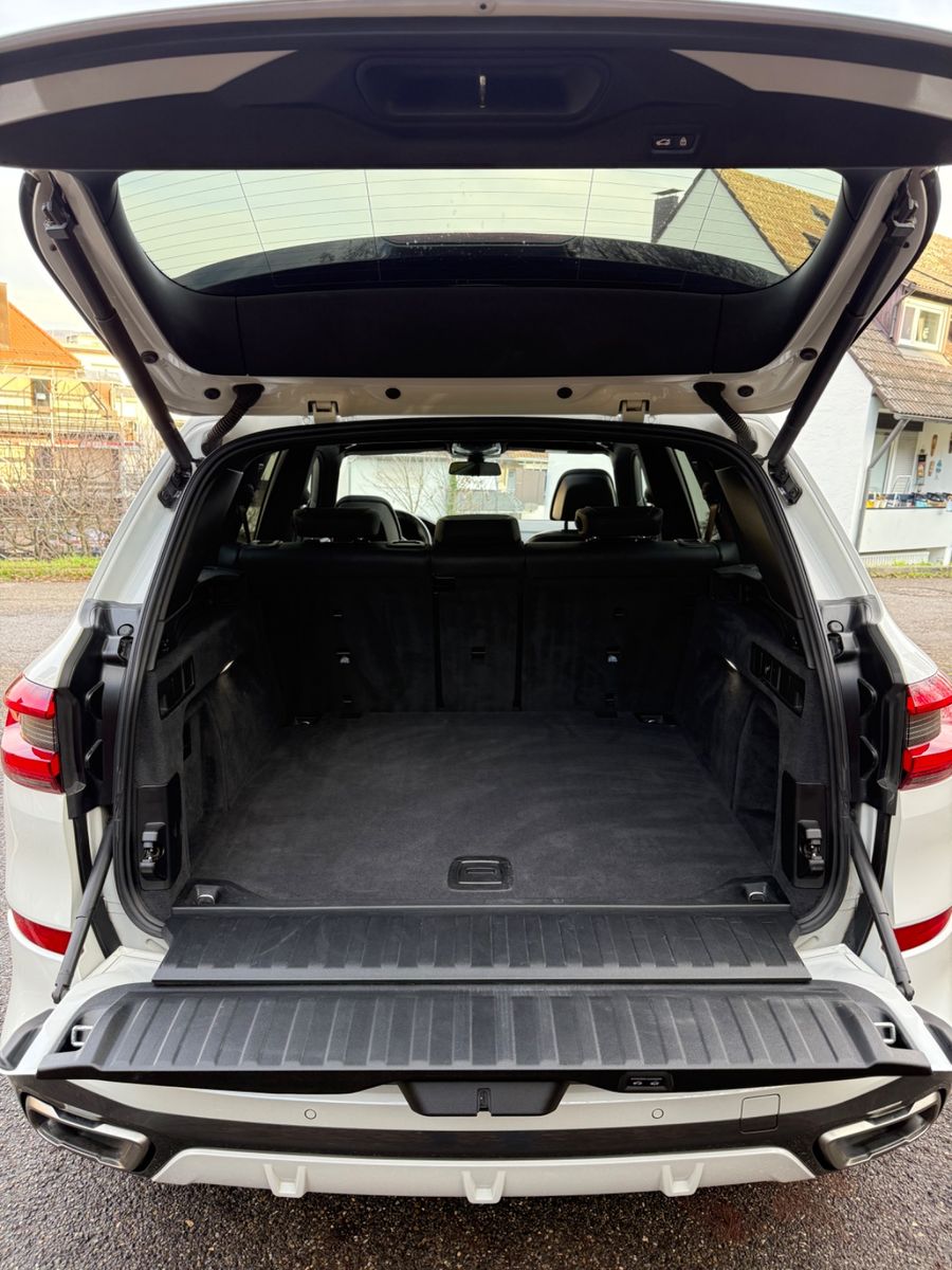 BMW X5 M50 Pano Luftfederung Laser HUD foto 24