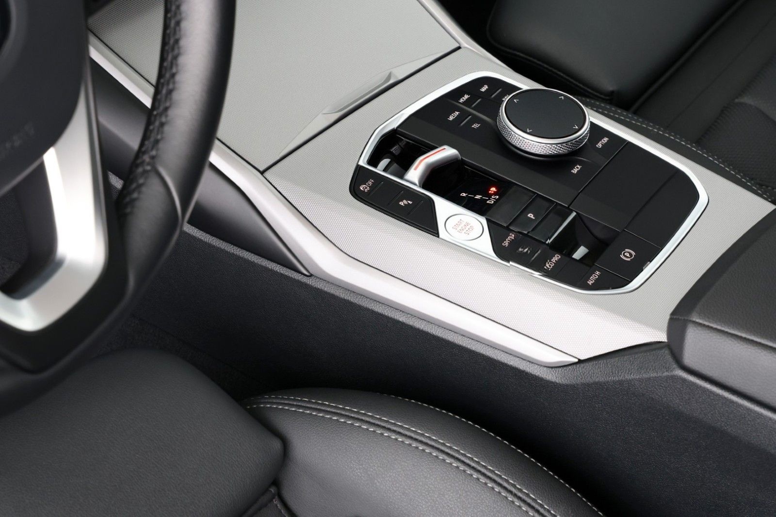 BMW 320d Touring Sportsitz Widscreen ACC RFK 17" foto 13