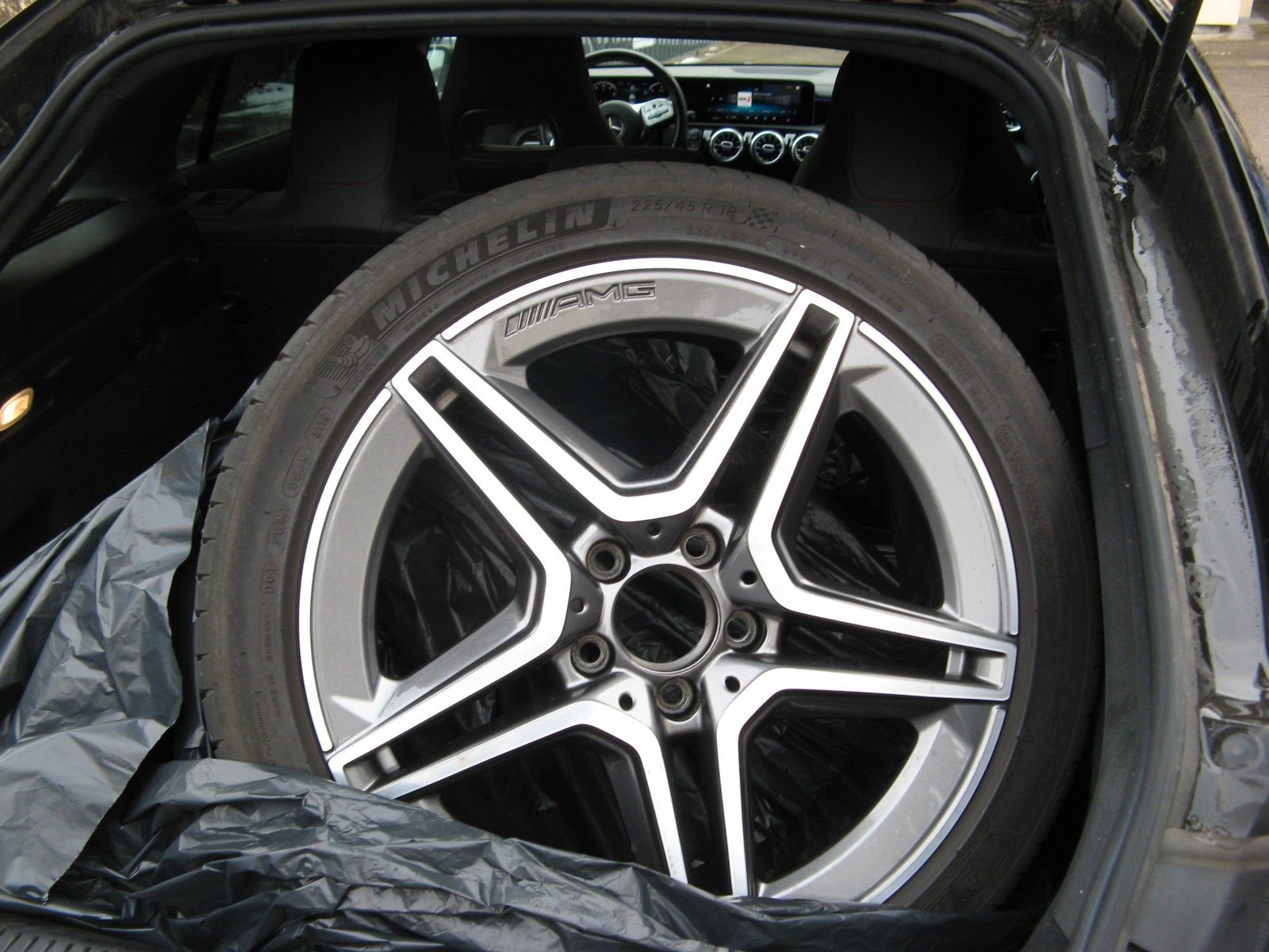 Mercedes-Benz CLA SB 200 d AMG Leder dig-display LED foto 5