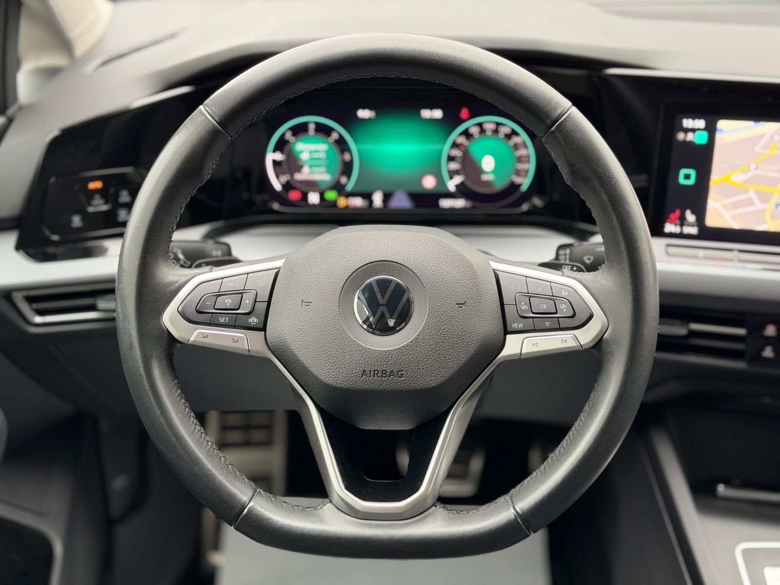 Volkswagen Golf VIII Variant DSG LED AHK DAB+ Ambili CarPla foto 14