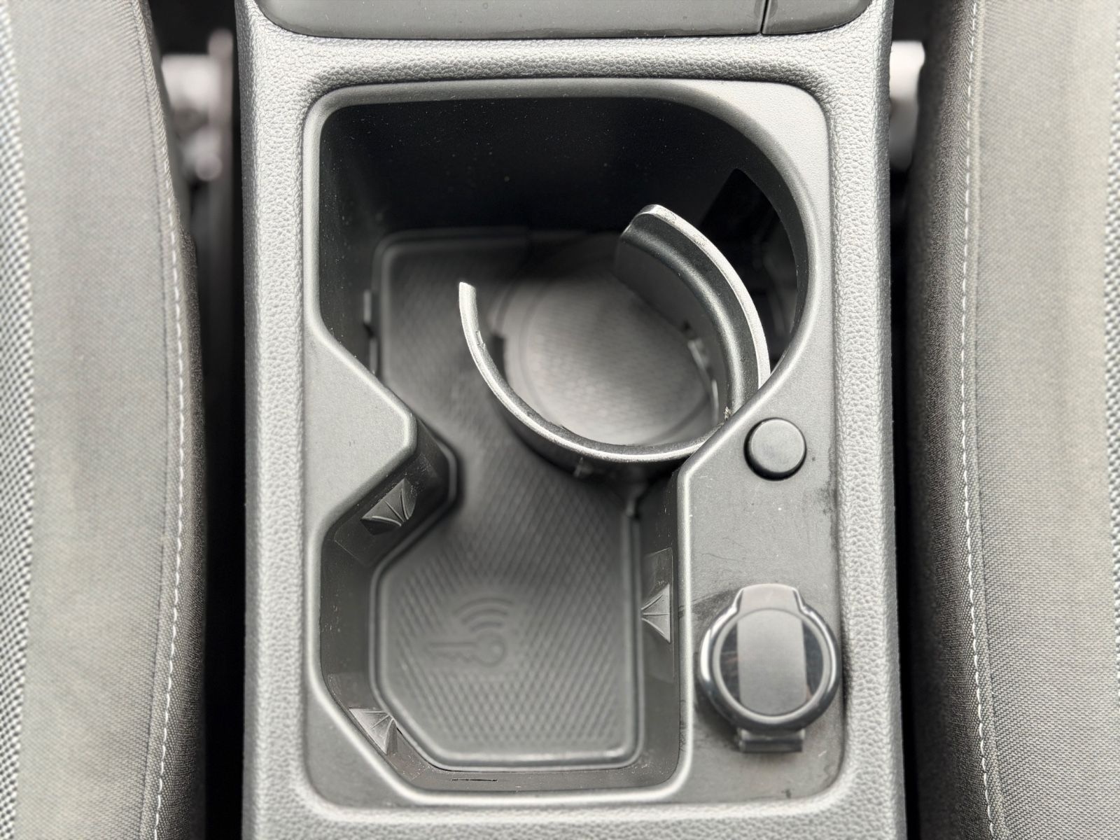 Volkswagen Golf VIII Variant DSG LED AHK DAB+ Ambili CarPla foto 23