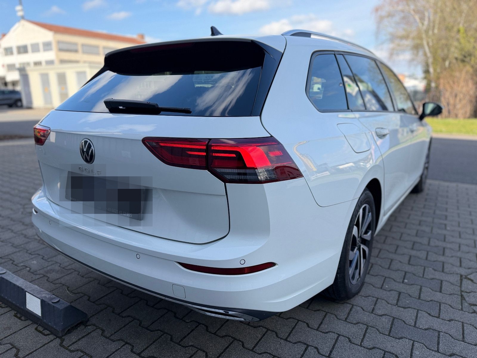 Volkswagen Golf VIII Variant DSG LED AHK DAB+ Ambili CarPla foto 7