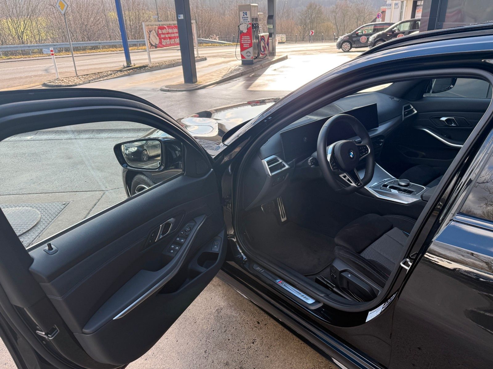 BMW 3 Touring 330 i xDrive M Sport Neuwertig 4822km foto 11