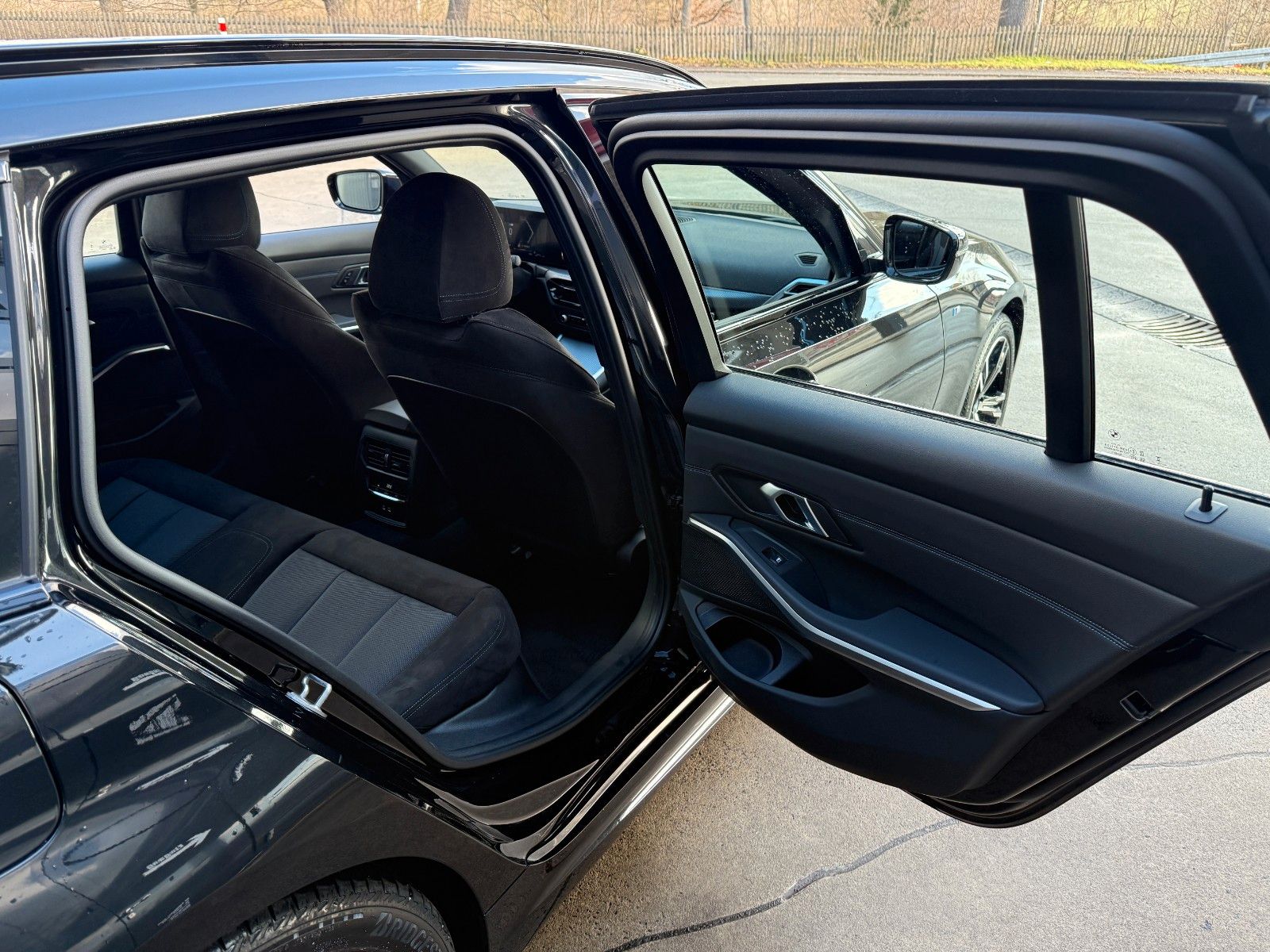 BMW 3 Touring 330 i xDrive M Sport Neuwertig 4822km foto 21