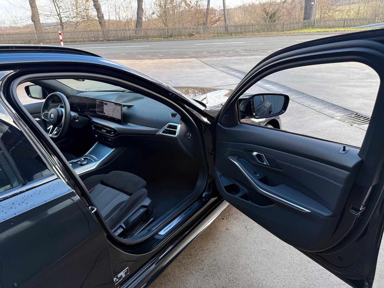 BMW 3 Touring 330 i xDrive M Sport Neuwertig 4822km foto 23