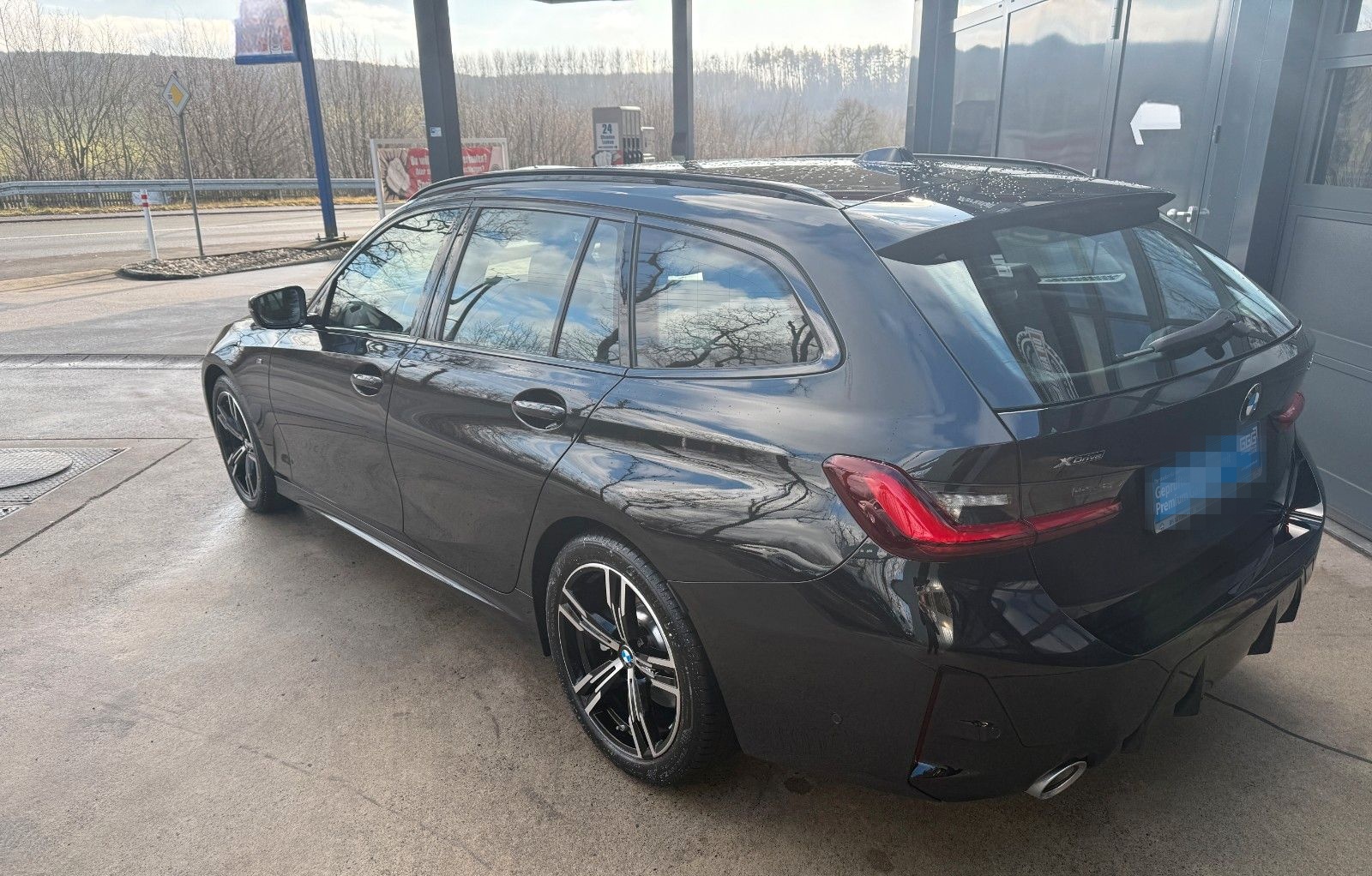 BMW 3 Touring 330 i xDrive M Sport Neuwertig 4822km foto 4