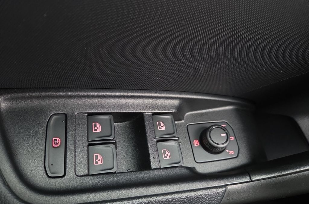 Audi A1 25 TFSI Sportback,NAVI,TEMPO,SH,KLIM,TEMP,PDC foto 18