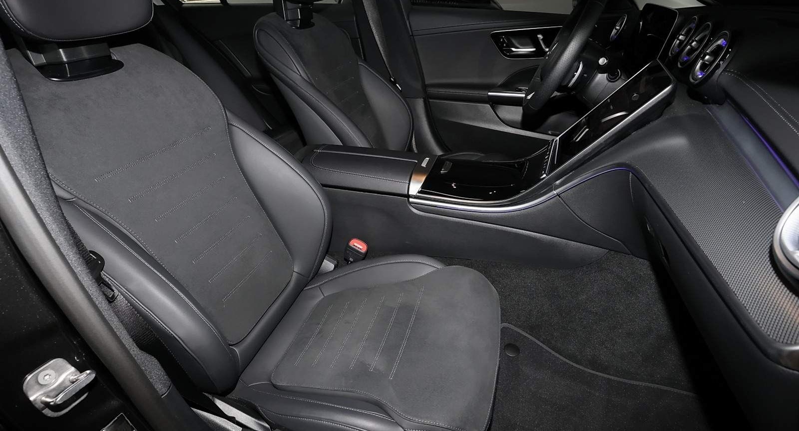Mercedes-Benz C 180 AMG TOTWINKEL+MEMORY+360°+MBUX+LED+18 ZOLL foto 6