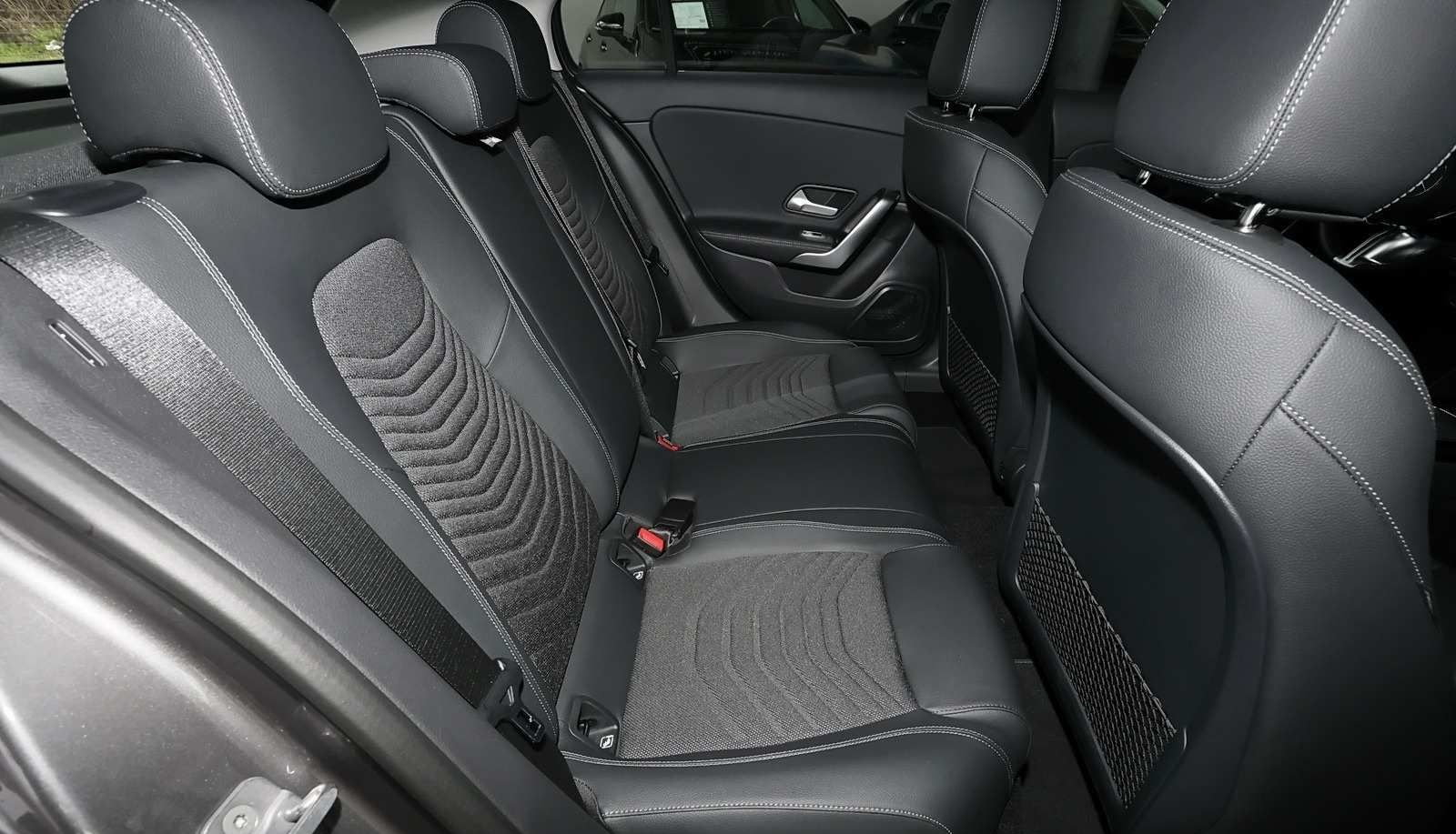Mercedes-Benz A 180 SPURHALTE+KAMERA+MBUX+LED+TEMPOMAT+17 ZOLL foto 6