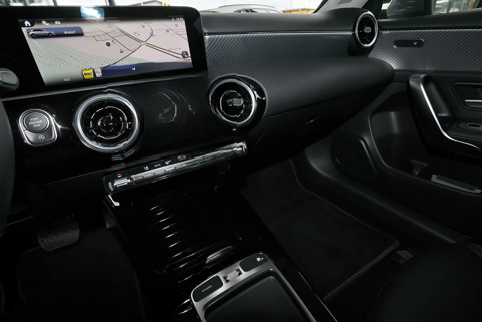 Mercedes-Benz A 180 SPURHALTE+KAMERA+MBUX+LED+TEMPOMAT+17 ZOLL foto 9