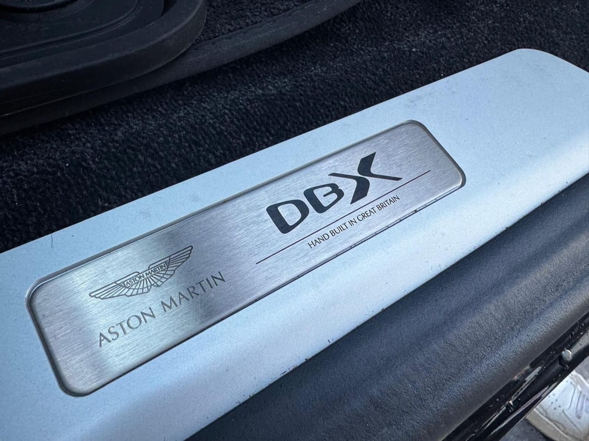 Aston Martin DBX 707-4.0V8-23Zoll-B&O-Carbon-Voll-XPEL foto 11