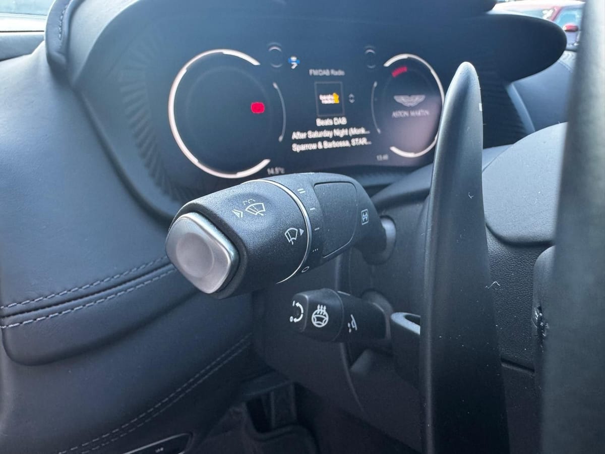 Aston Martin DBX 707-4.0V8-23Zoll-B&O-Carbon-Voll-XPEL foto 14