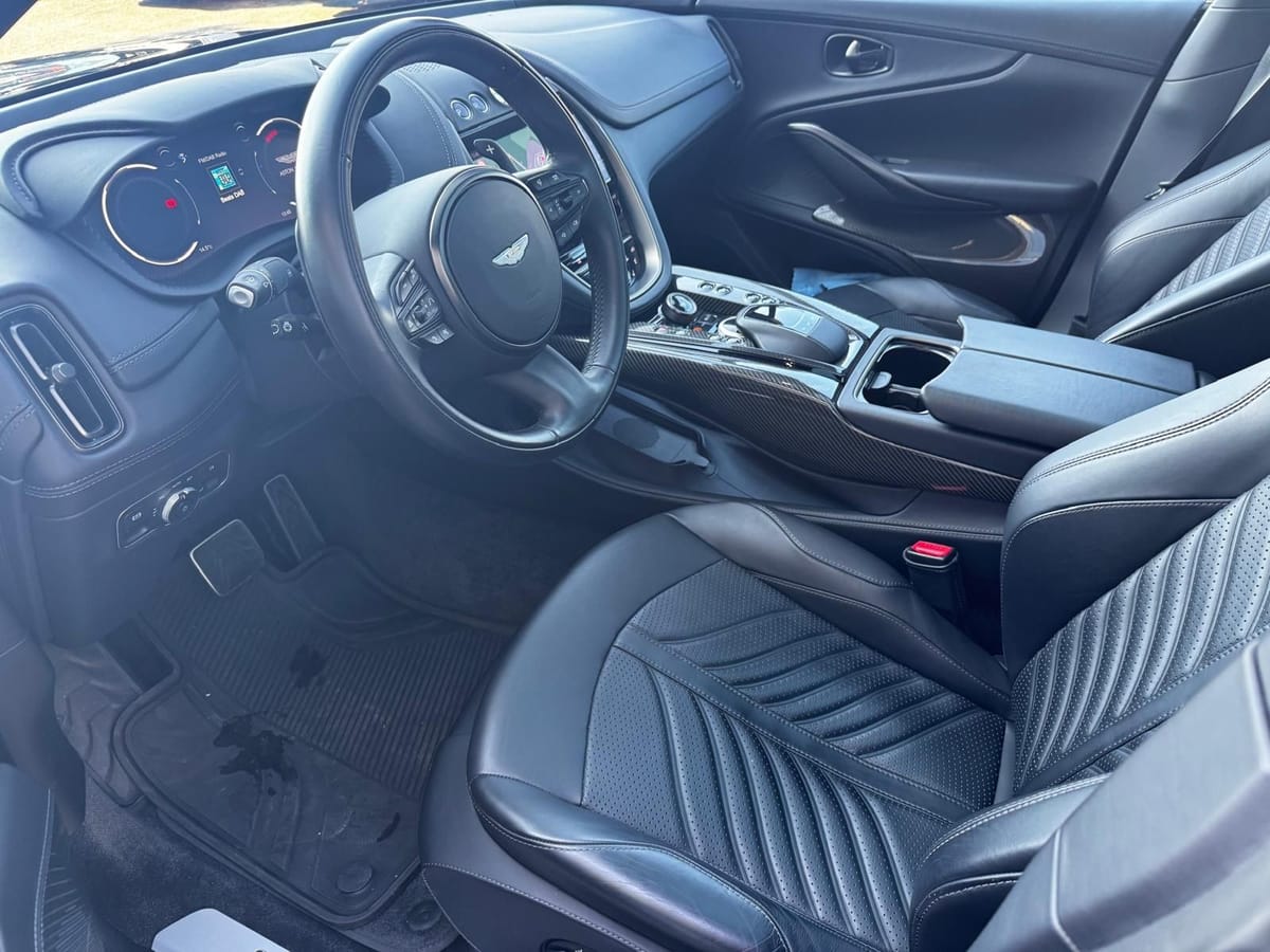Aston Martin DBX 707-4.0V8-23Zoll-B&O-Carbon-Voll-XPEL foto 15