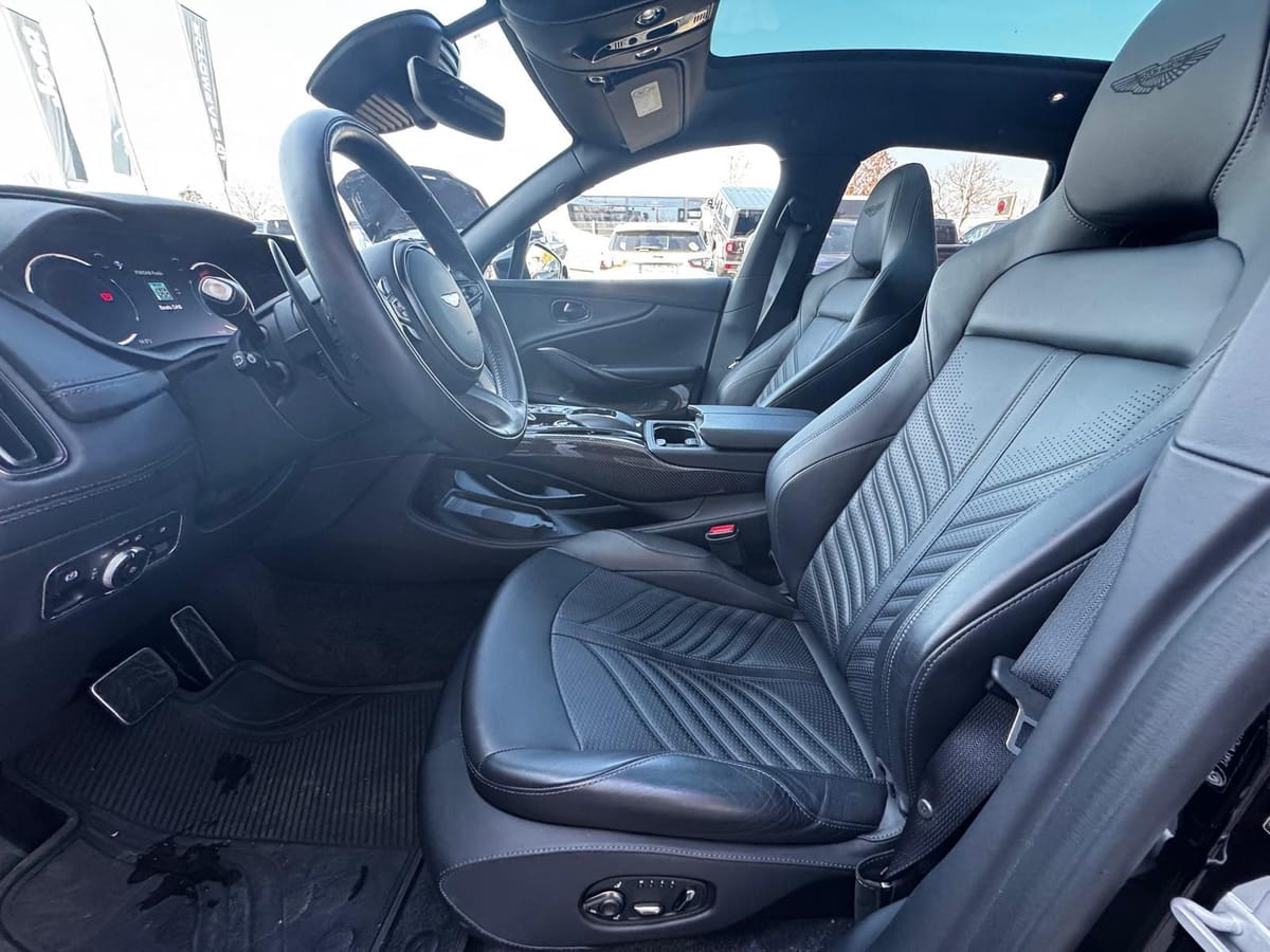 Aston Martin DBX 707-4.0V8-23Zoll-B&O-Carbon-Voll-XPEL foto 17