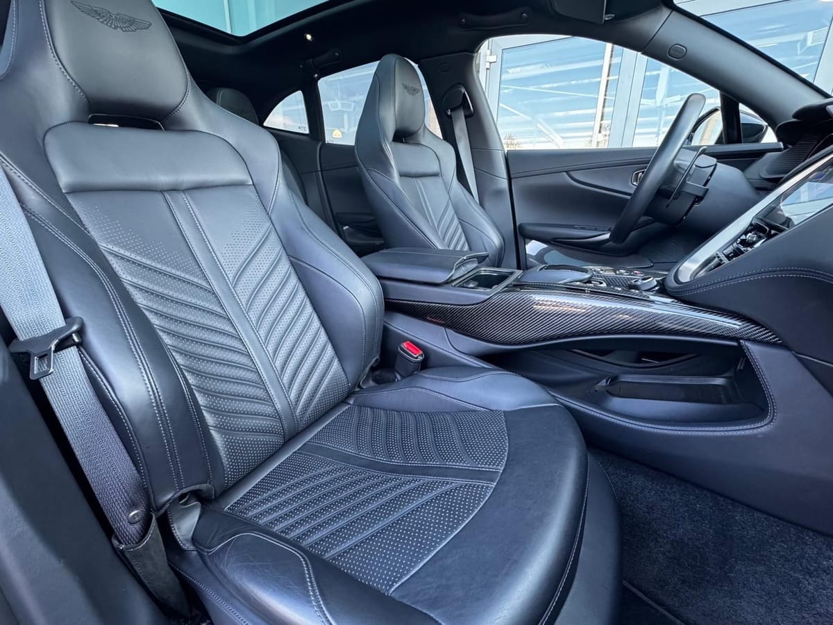 Aston Martin DBX 707-4.0V8-23Zoll-B&O-Carbon-Voll-XPEL foto 18