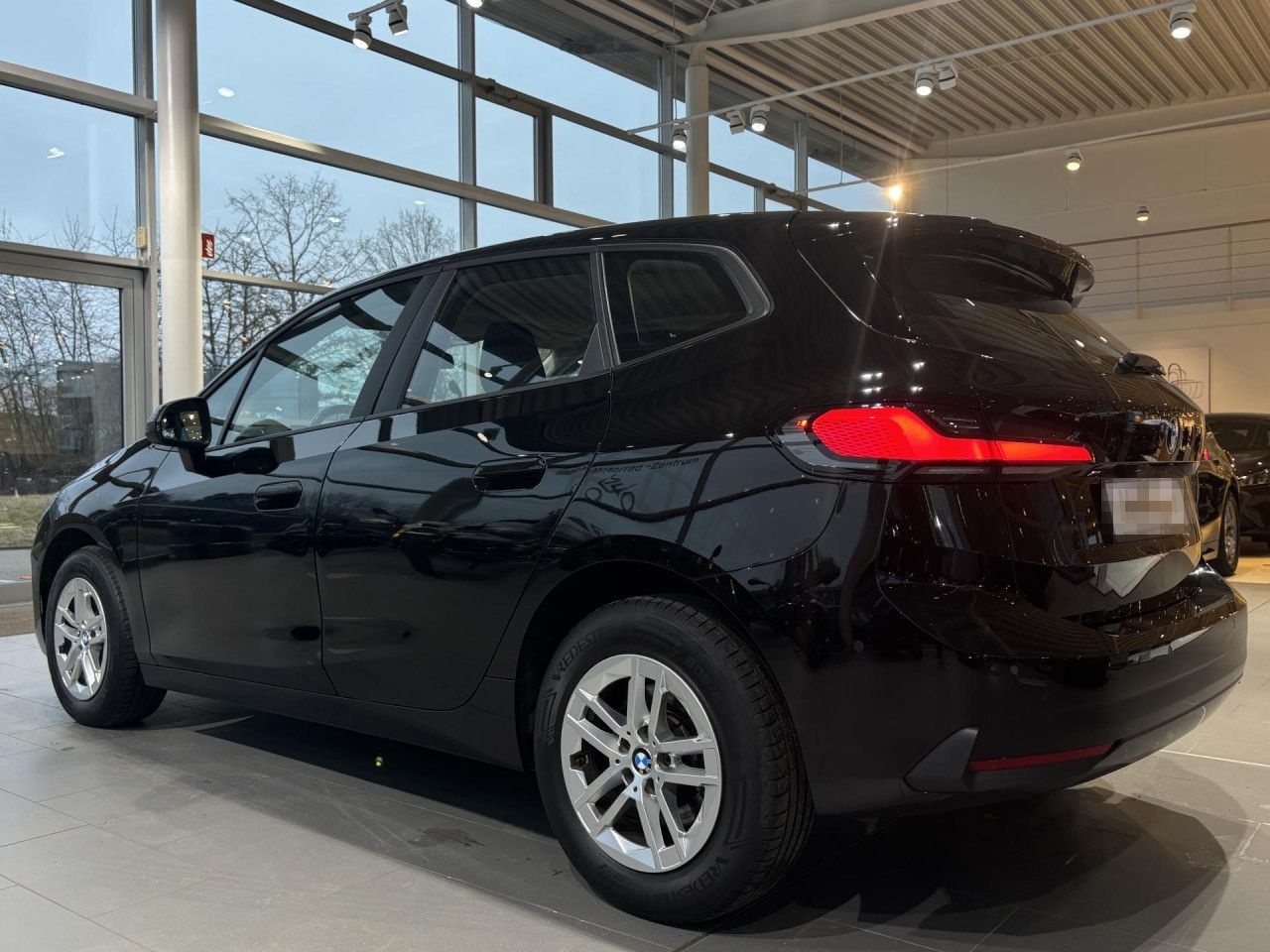 BMW 218d ActiveT.Aut.Navi driving Ass ada LED RFK foto 6