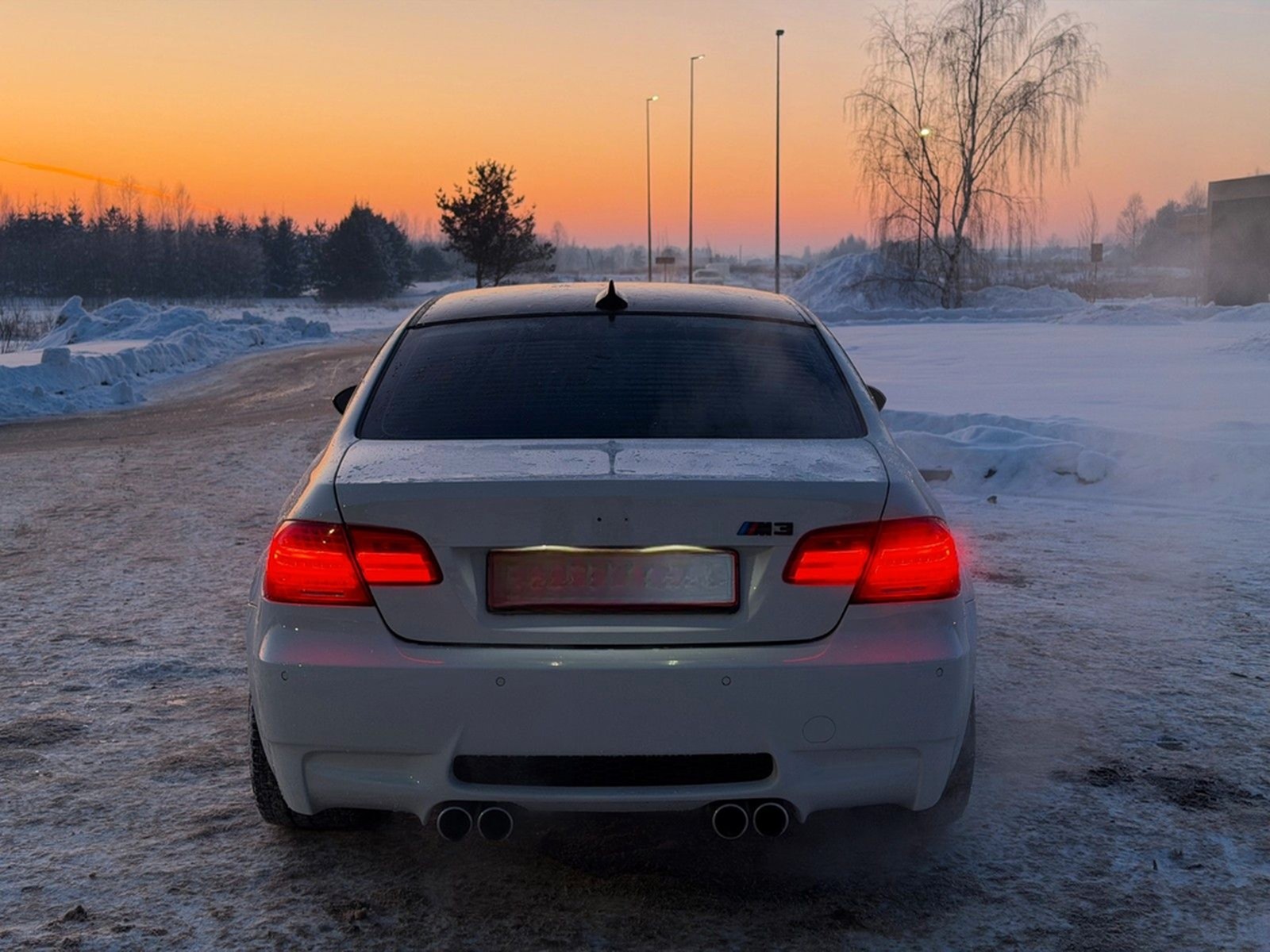 BMW E92 M3 COUPE foto 3