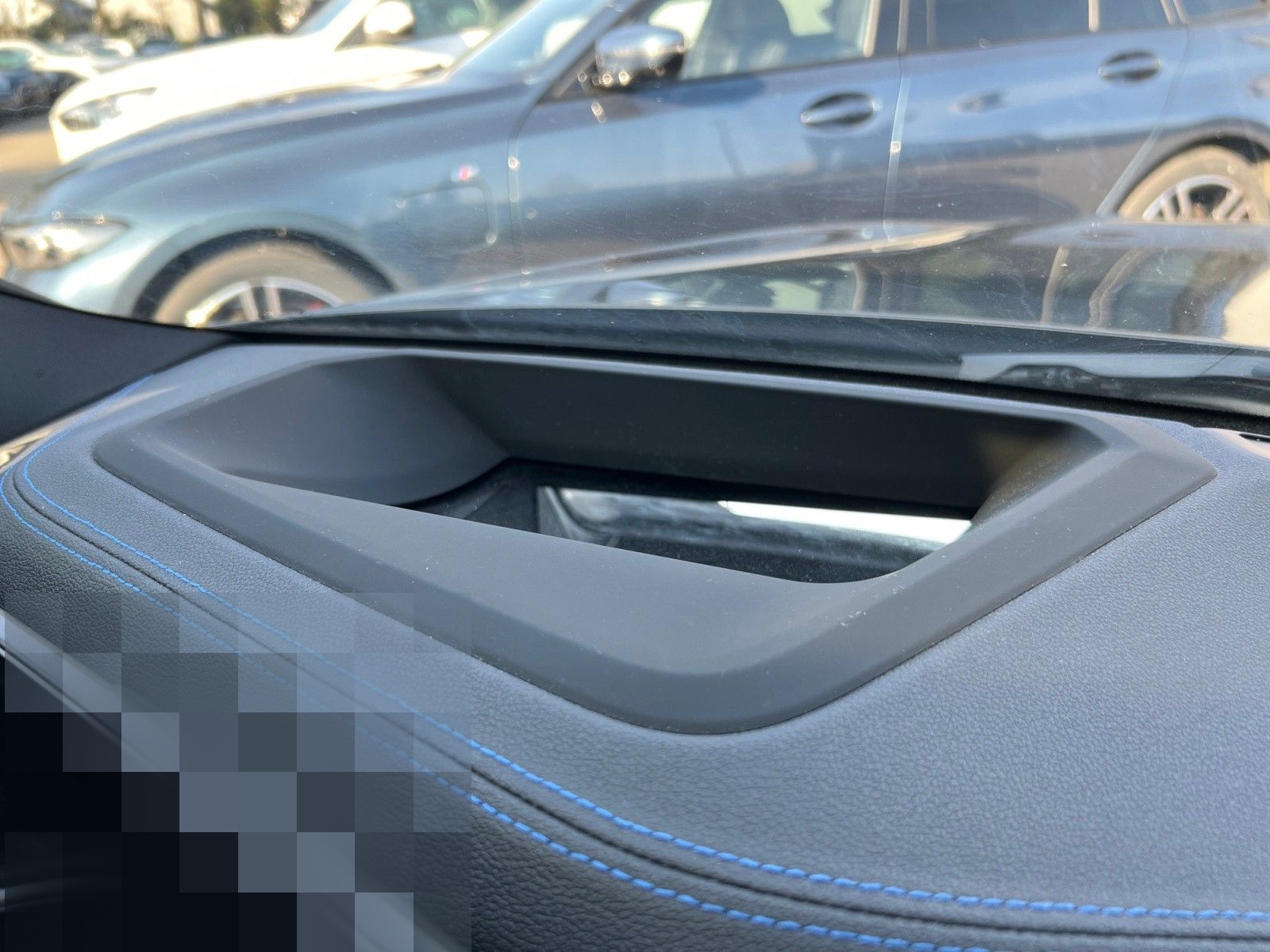 BMW 320d xDrive M Sport AHK/MMRY/STNDHZNG/PANO/HUD foto 12