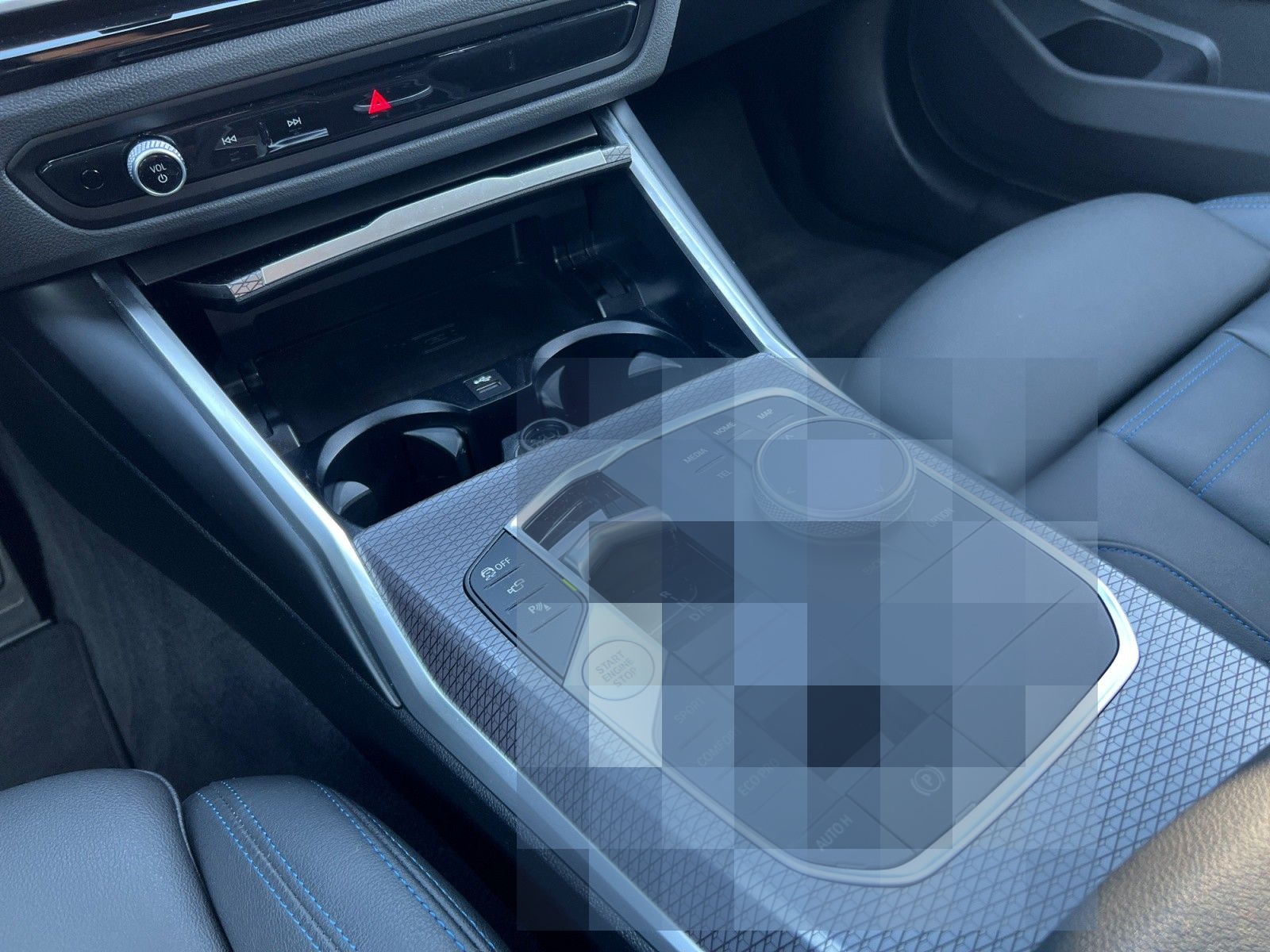 BMW 320d xDrive M Sport AHK/MMRY/STNDHZNG/PANO/HUD foto 8