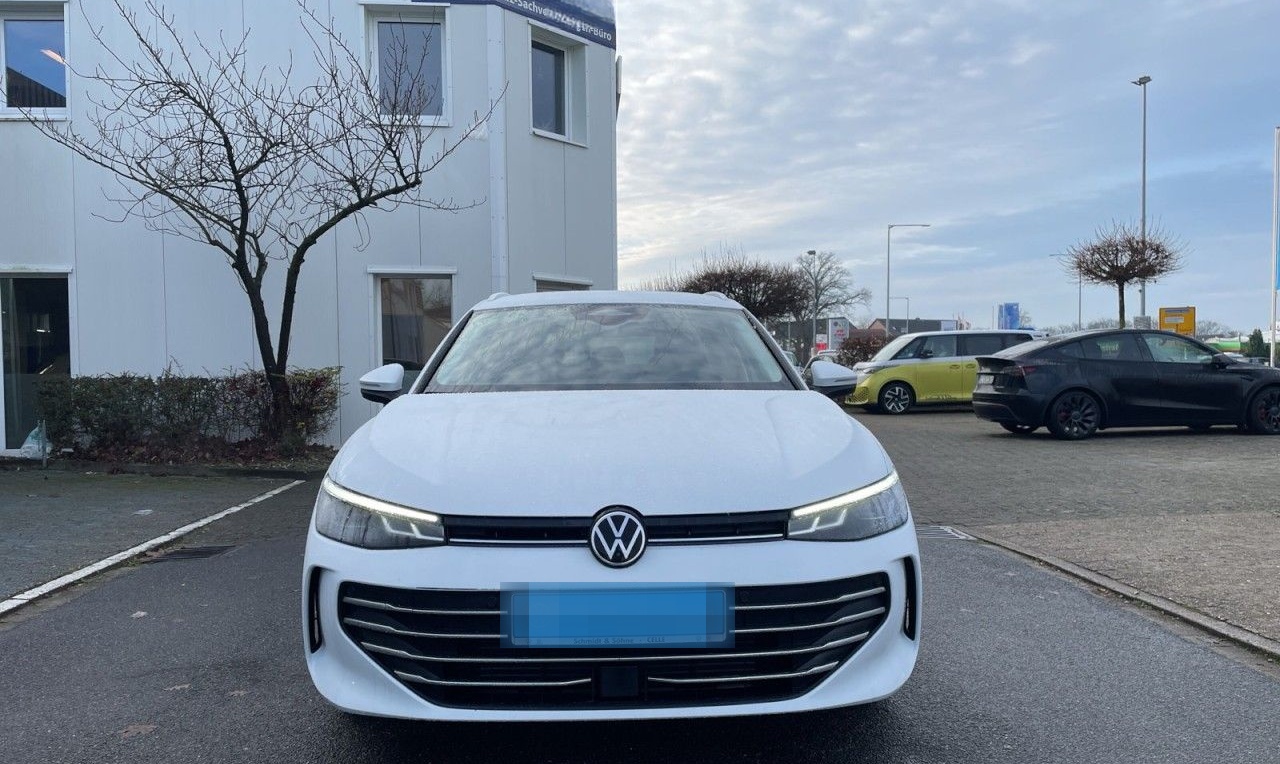 Volkswagen Passat Variant 2.0 TDI Business/360Cam/Travel/AC foto 5