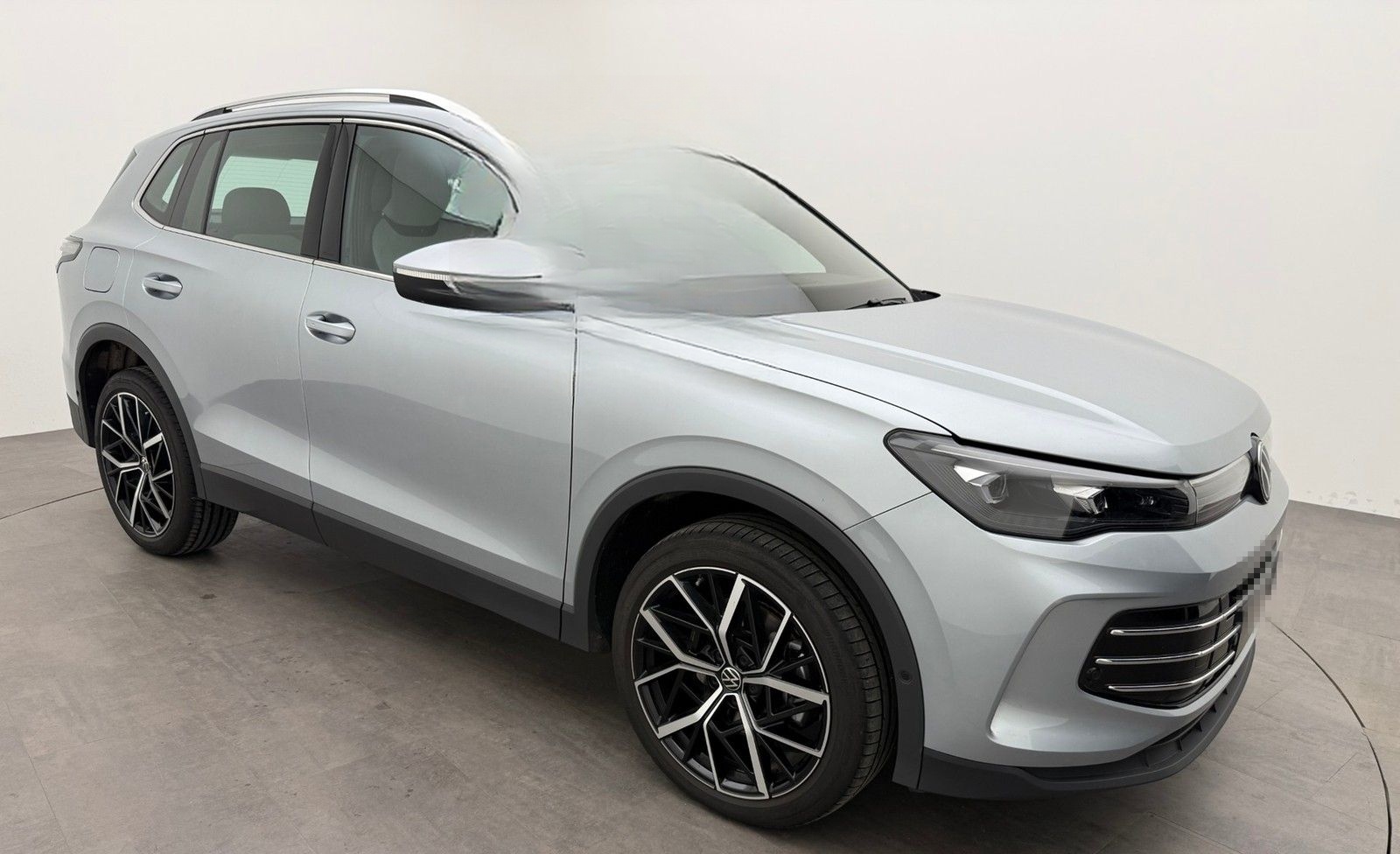 Volkswagen Tiguan 1.5 eHybrid DSG Elegance DarkAHK20PanoEA8 foto 2