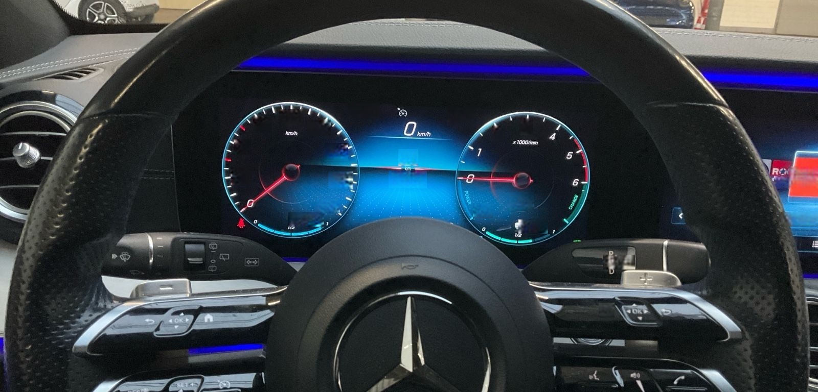 Mercedes-Benz T-Modell E 300 de 4Matic AMG LINE foto 12