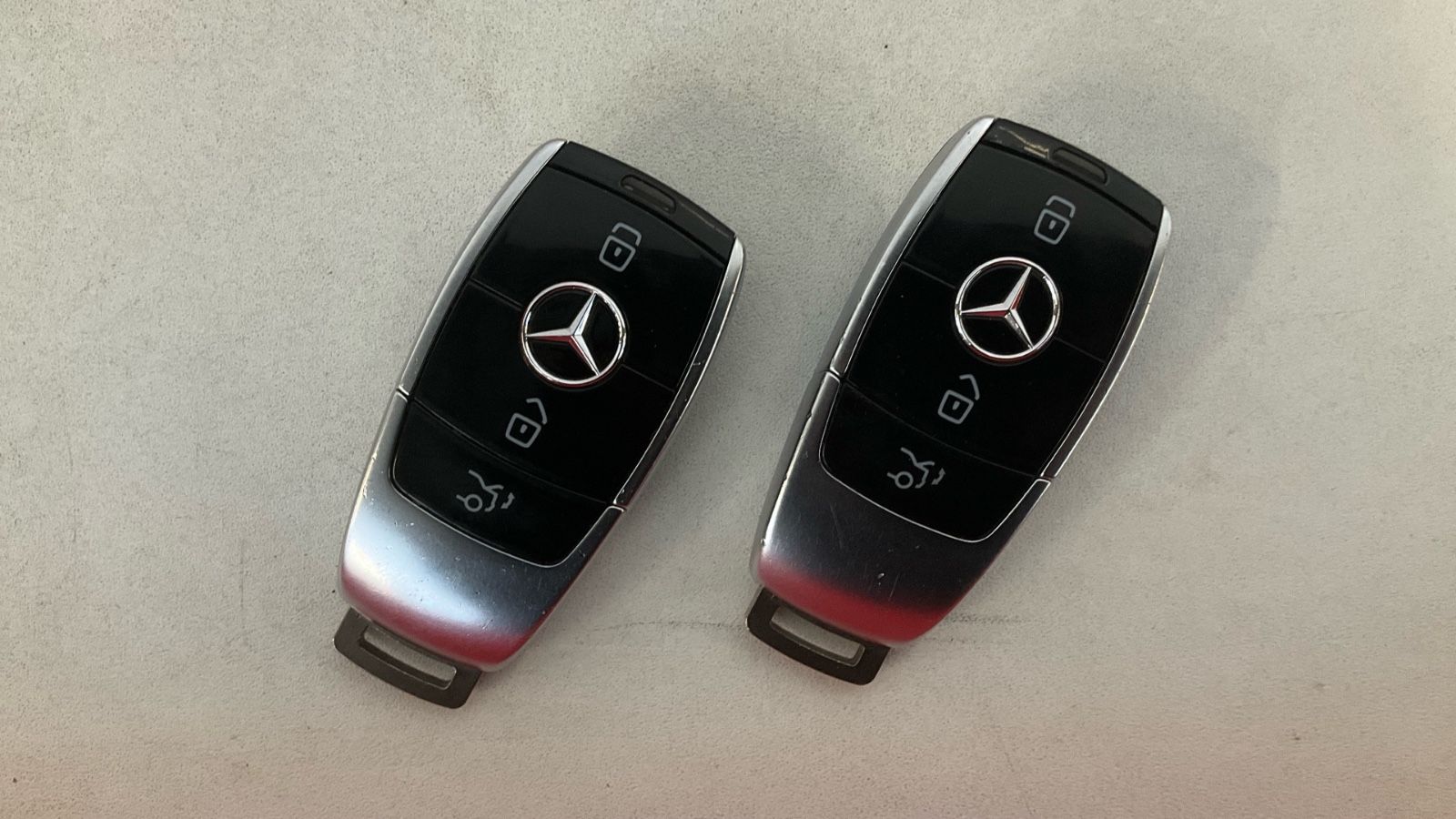 Mercedes-Benz T-Modell E 300 de 4Matic AMG LINE foto 17