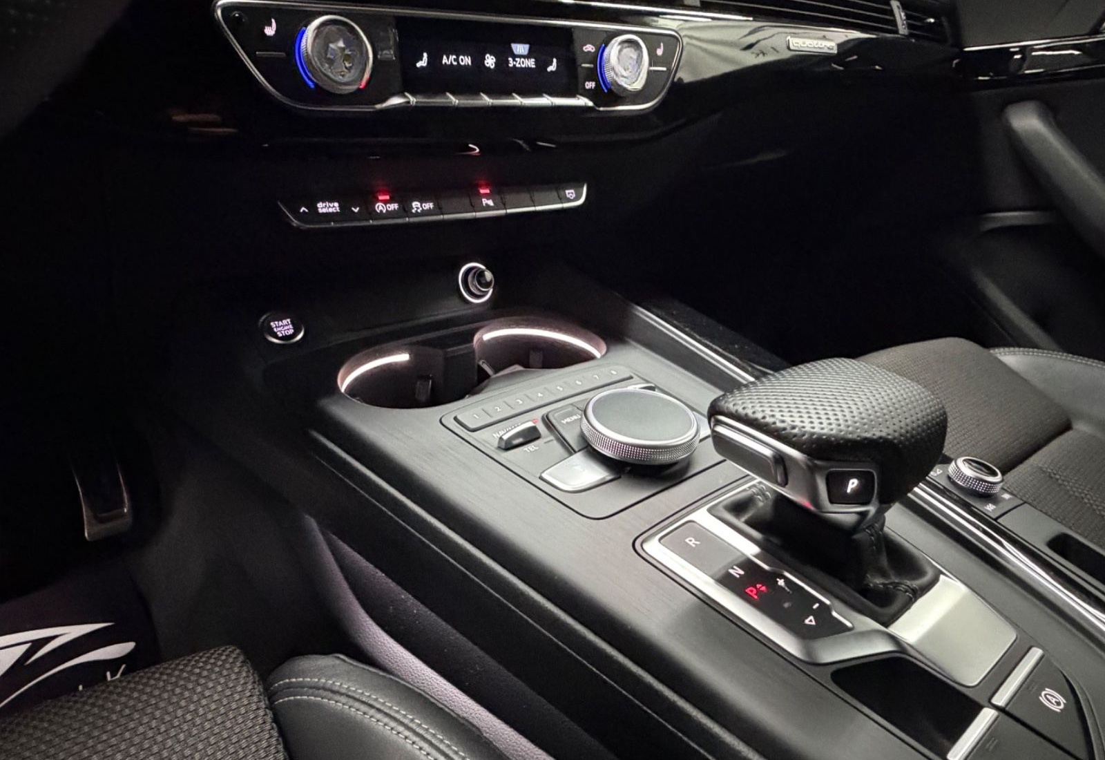 Audi A4°Avant°QUATTRO°2xSLINE°VIRTUAL°2.HAND°LED°PDC° foto 25