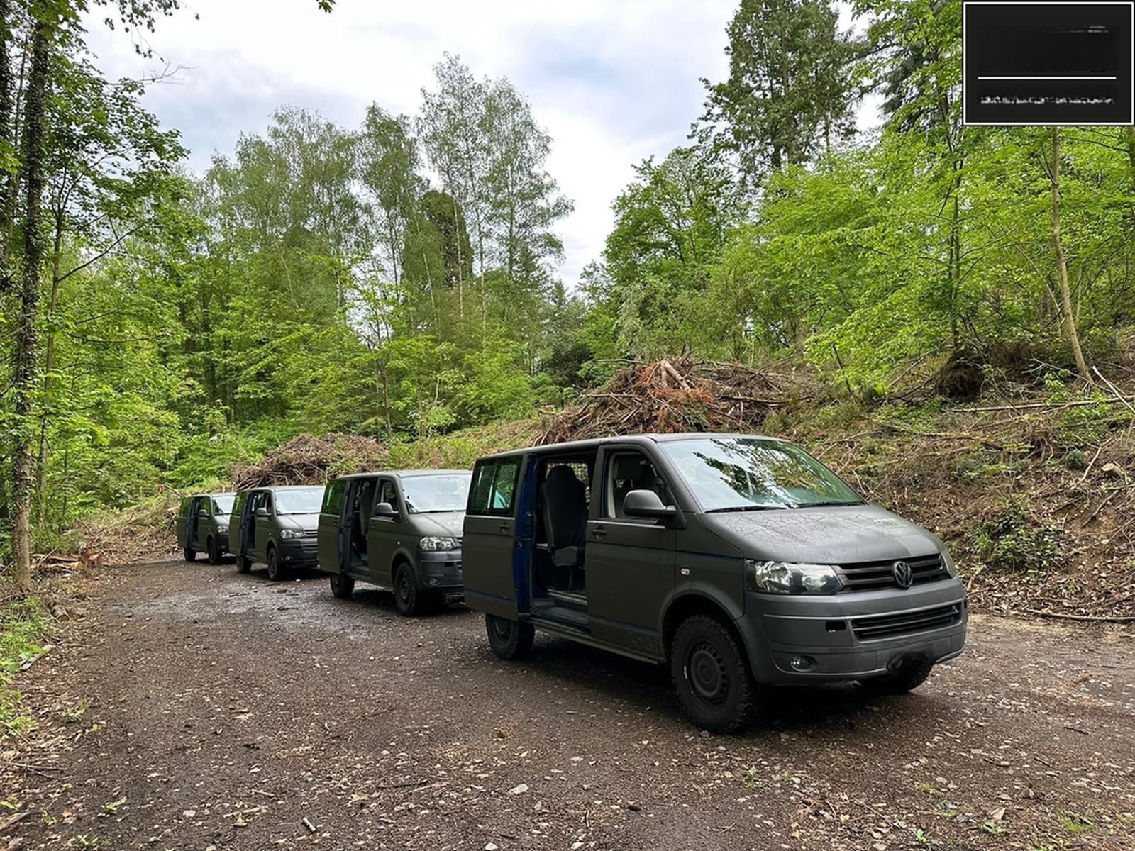 Volkswagen T5 4MOTION KURZ 9SITZER KLIMA STANDHZ BUNDESWEHR foto 38