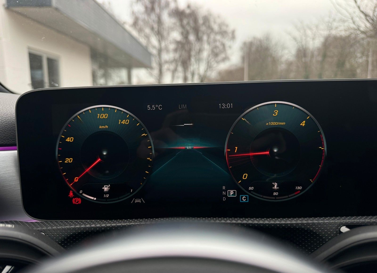 Mercedes-Benz A 200 d AMG-LINE/NIGHT/PANO/MEMORY/MATRIX/MBUX foto 17