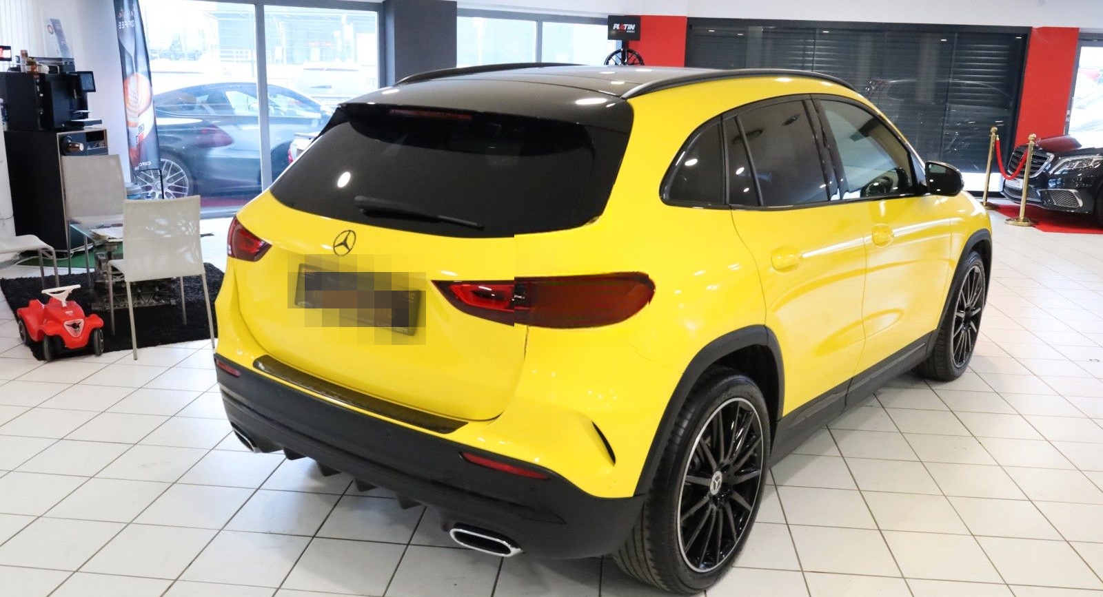 Mercedes-Benz GLA 220d 4Matic AMG-Line,LED,MBUX,Pano,RFK,ACC, foto 7