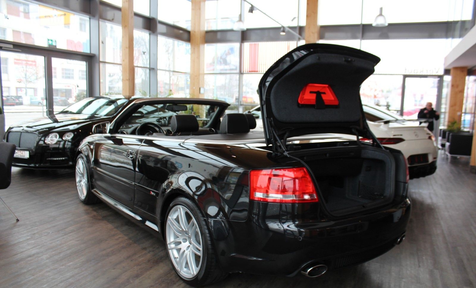 Audi RS4 Cabrio 4.2 V8 qu. Carbon BOSE 280 km/h BRD foto 17