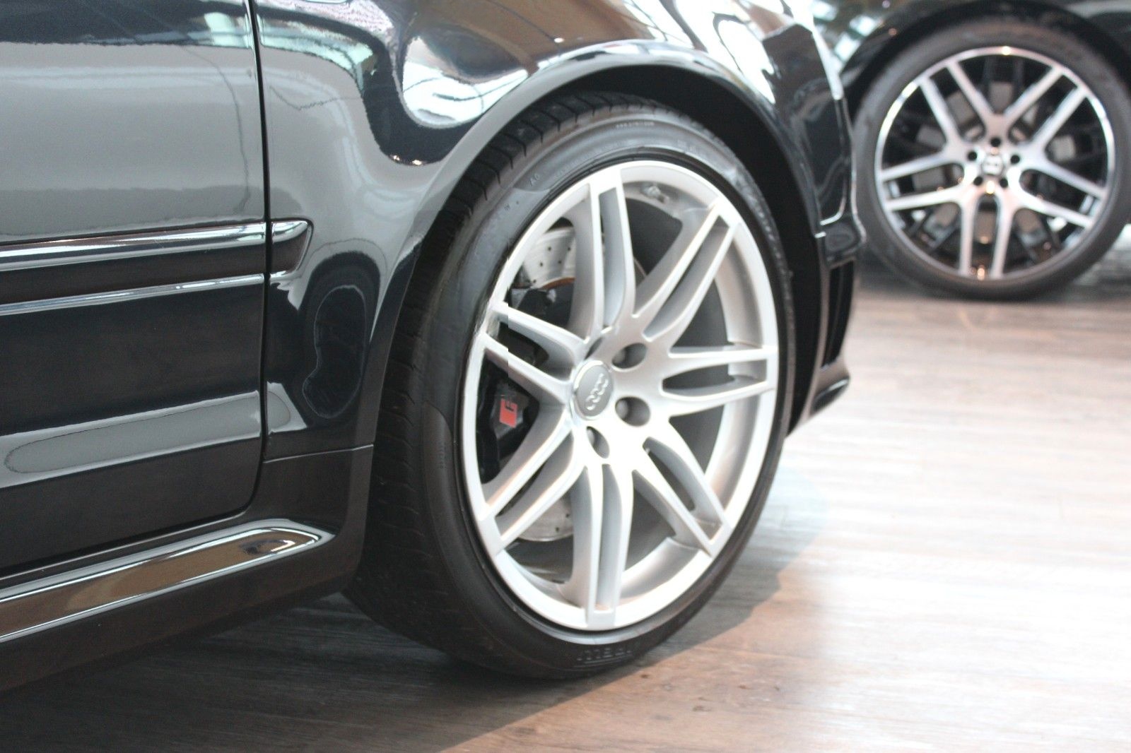 Audi RS4 Cabrio 4.2 V8 qu. Carbon BOSE 280 km/h BRD foto 24