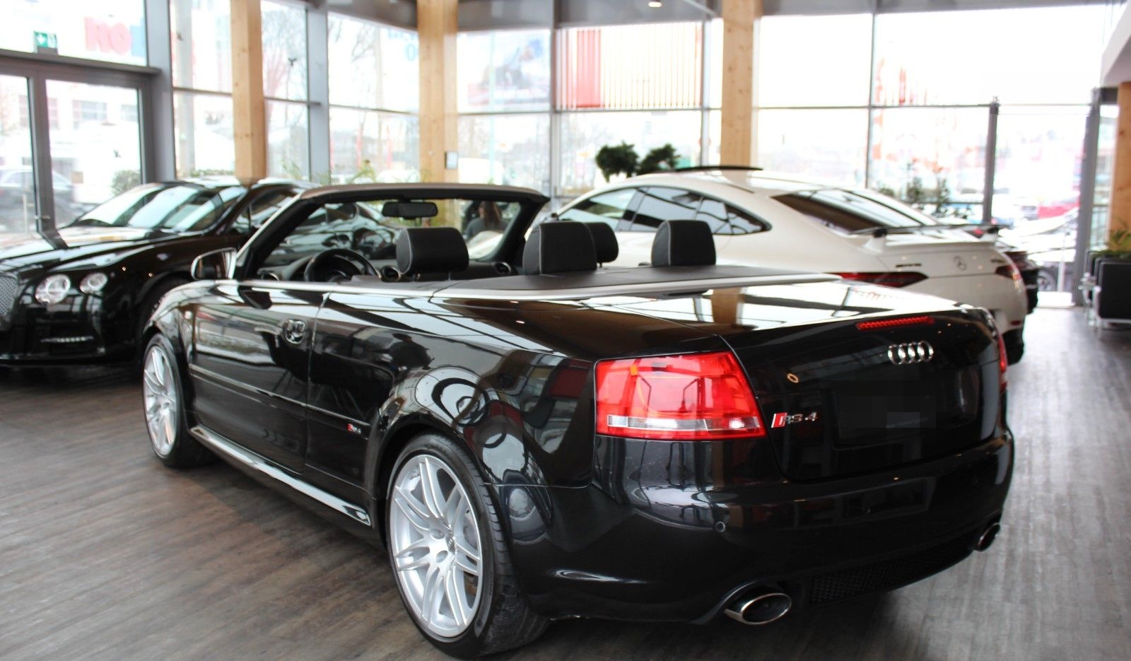 Audi RS4 Cabrio 4.2 V8 qu. Carbon BOSE 280 km/h BRD foto 4